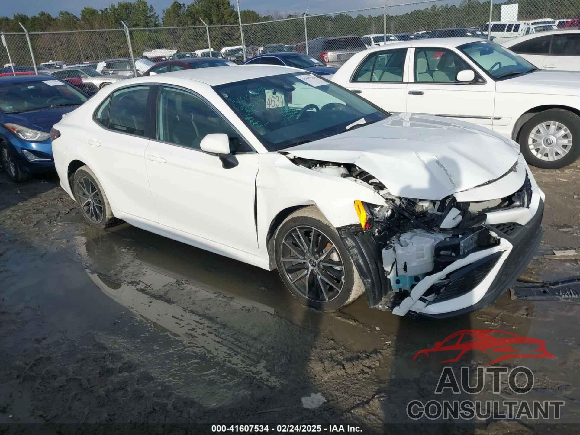 TOYOTA CAMRY 2022 - 4T1G11AK6NU713742