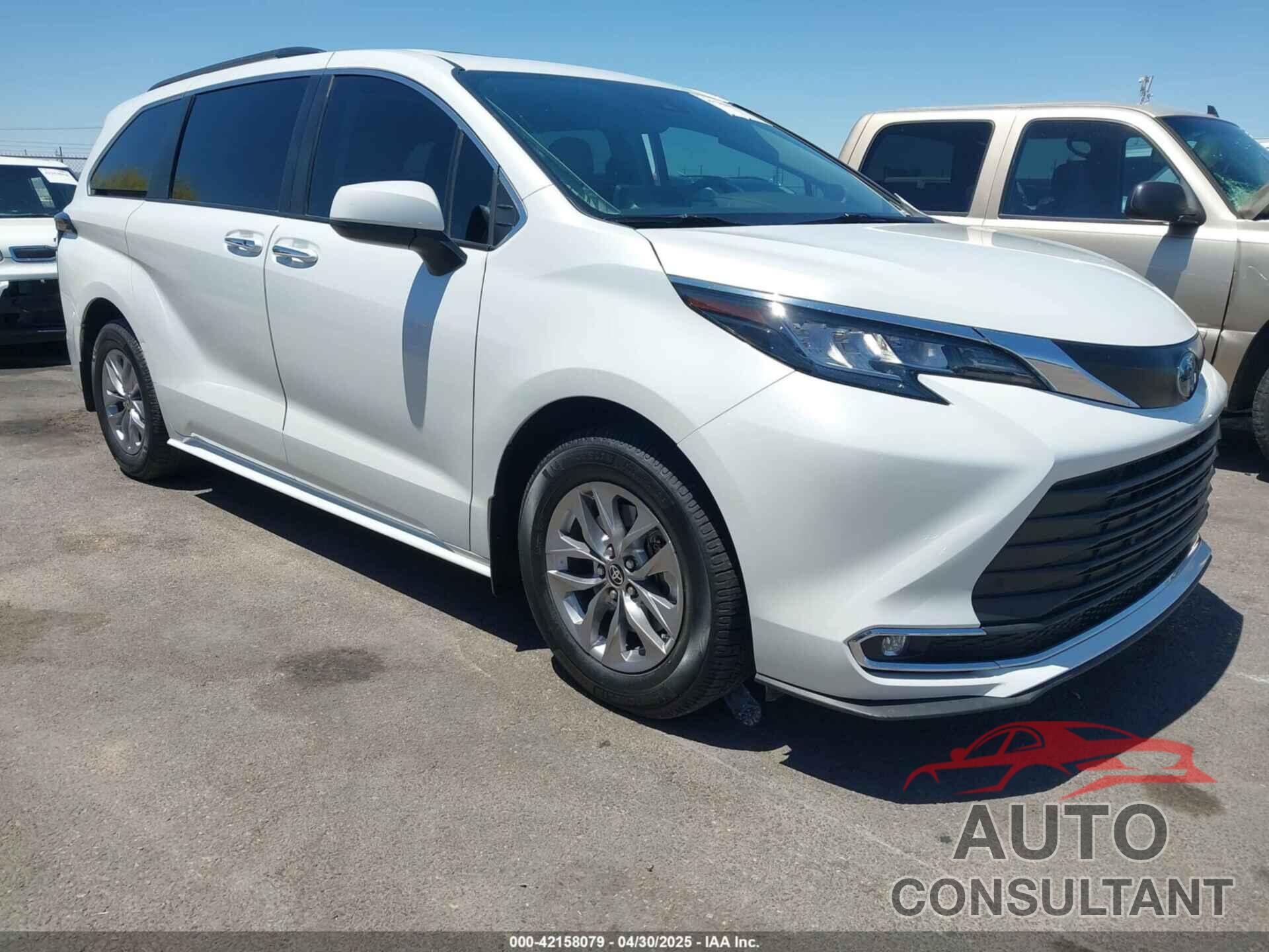 TOYOTA SIENNA 2022 - 5TDJRKECXNS118859