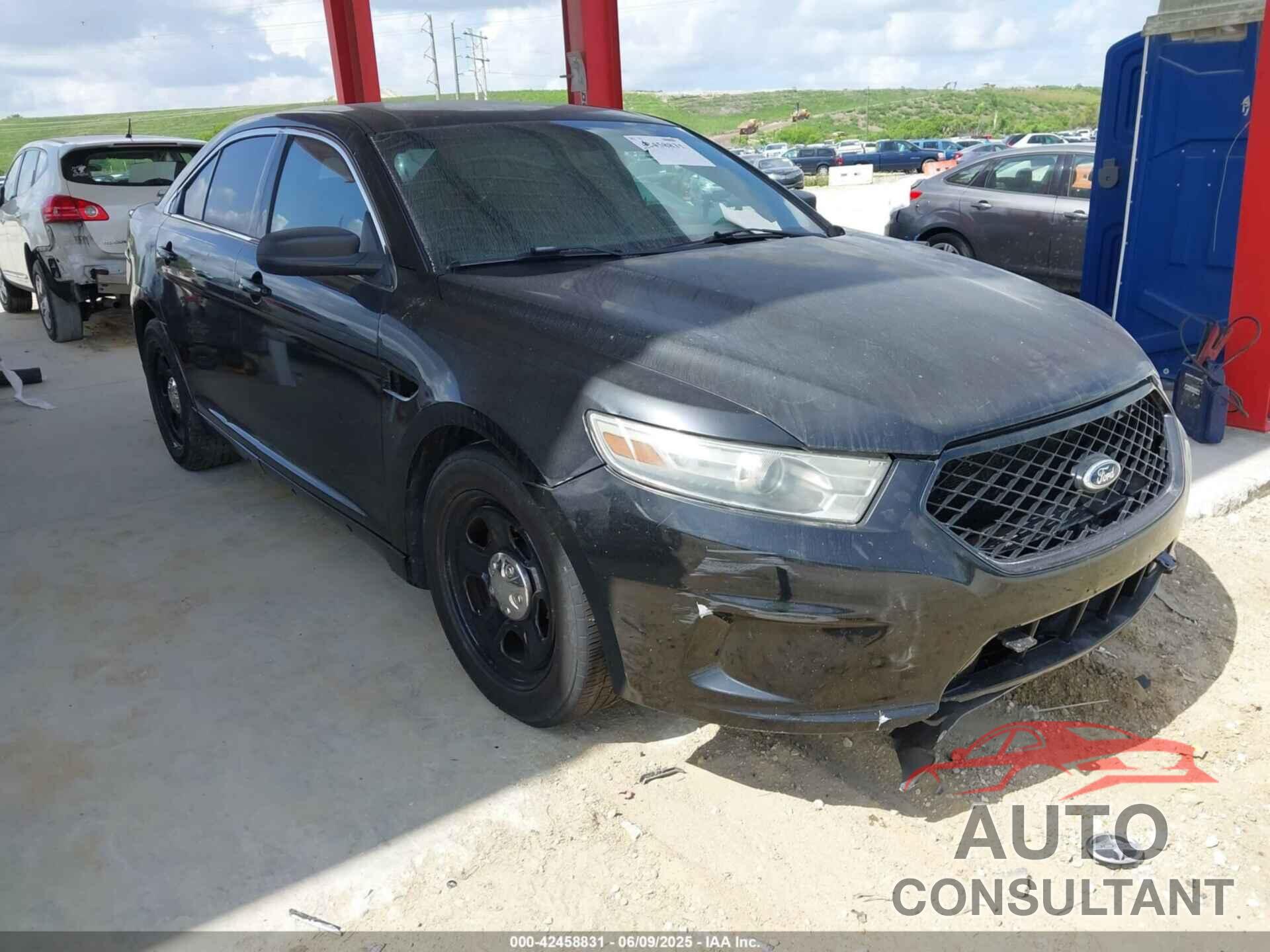 FORD POLICE INTERCEPTOR 2013 - 1FAHP2M81DG116904