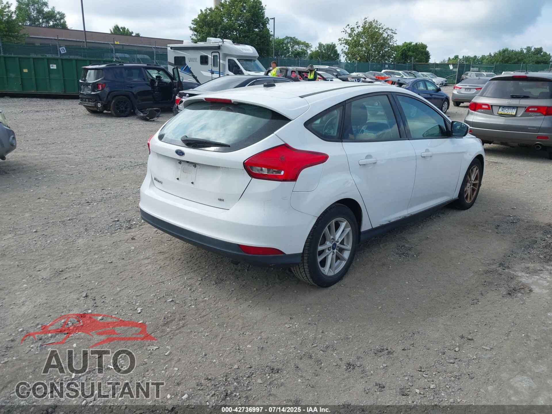 FORD FOCUS 2017 - 1FADP3K23HL248563