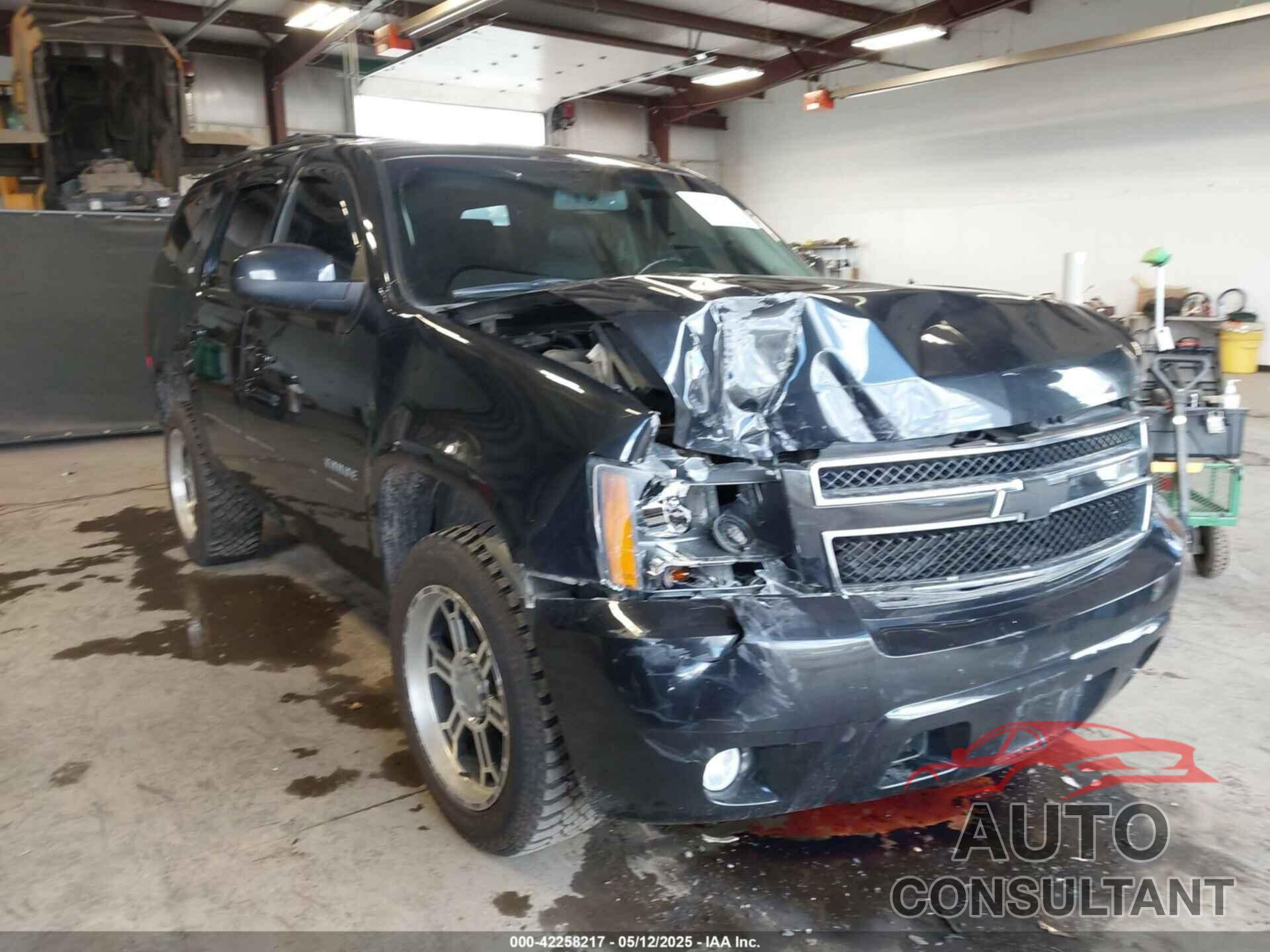 CHEVROLET TAHOE 2012 - 1GNSKBE03CR241968