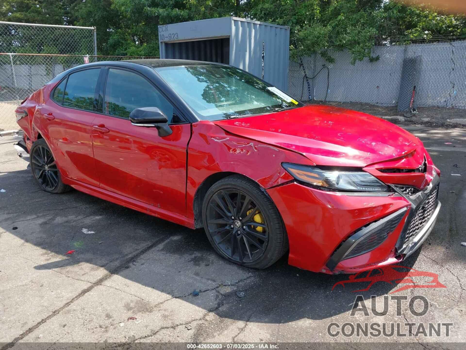 TOYOTA CAMRY 2022 - 4T1K31AK7NU035054