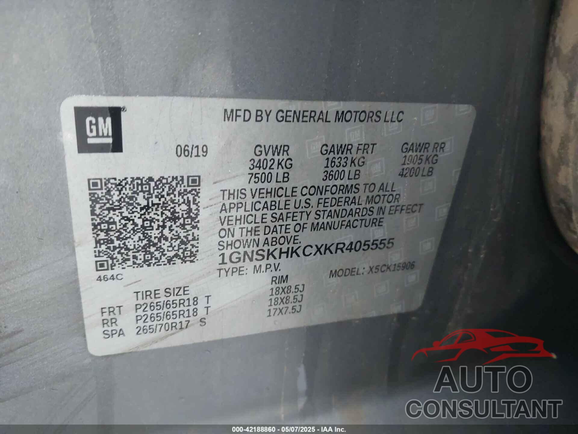 CHEVROLET SUBURBAN 2019 - 1GNSKHKCXKR405555