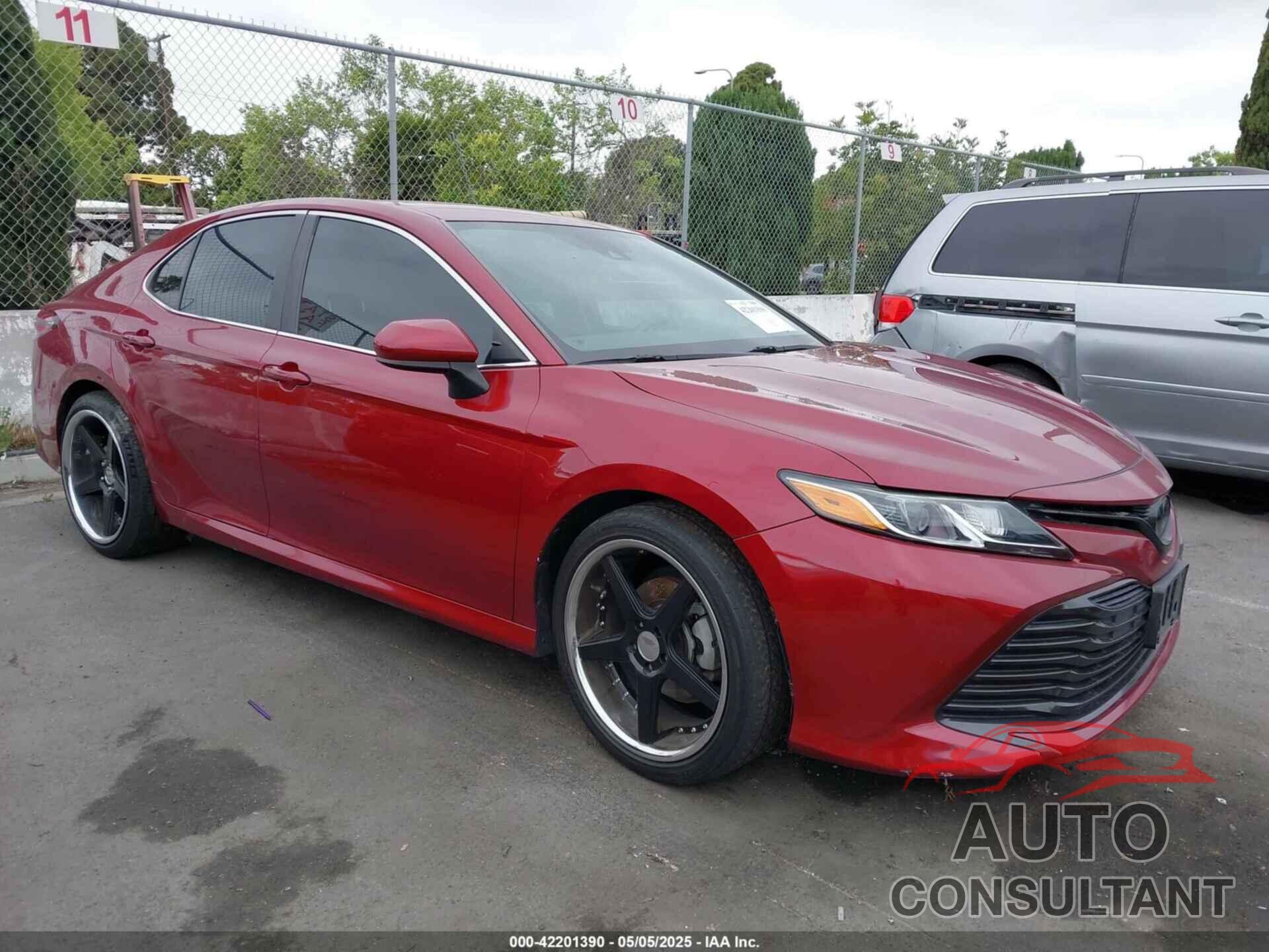 TOYOTA CAMRY 2019 - 4T1B11HKXKU243453