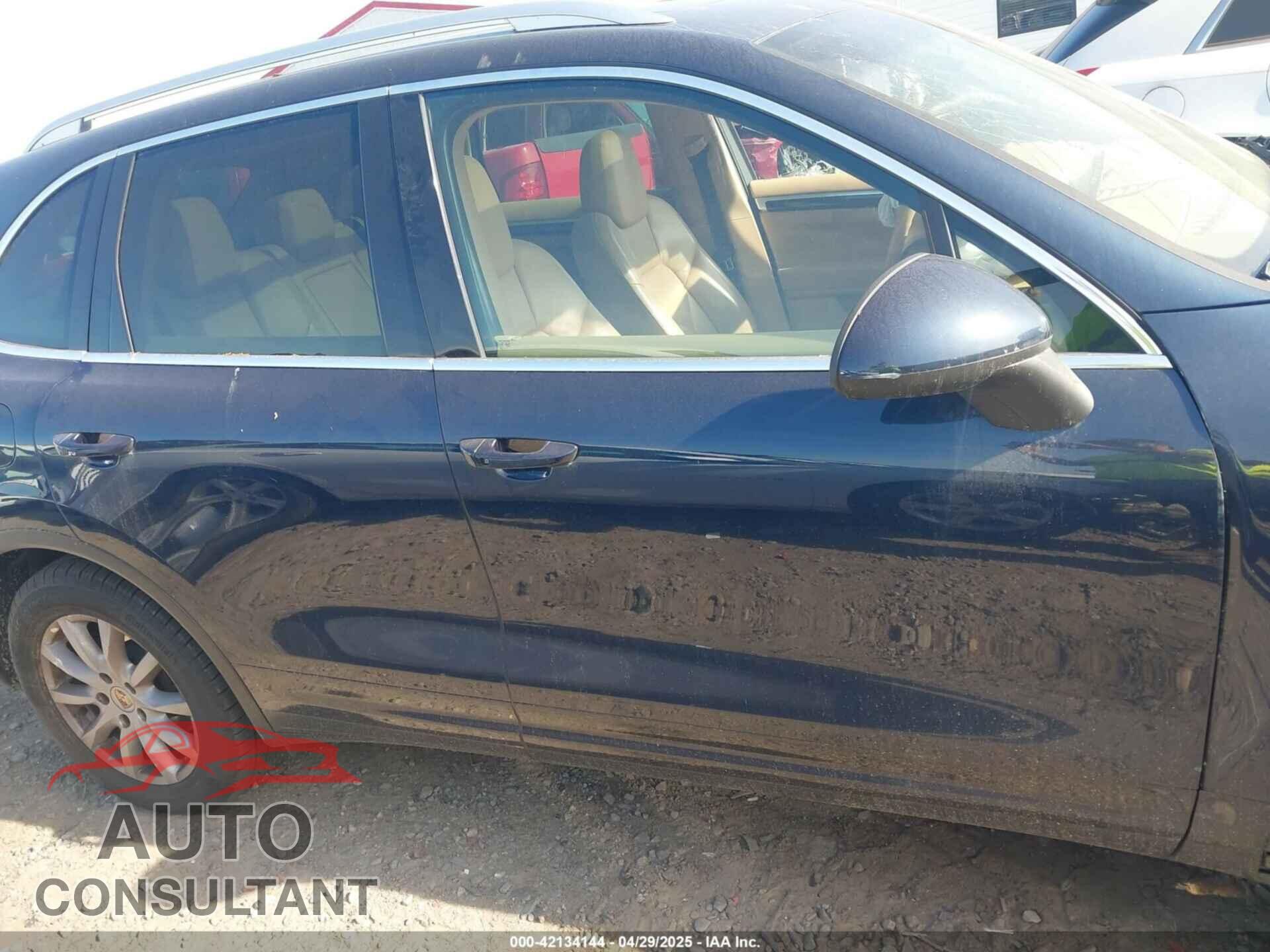 PORSCHE CAYENNE 2013 - WP1AA2A2XDLA05934