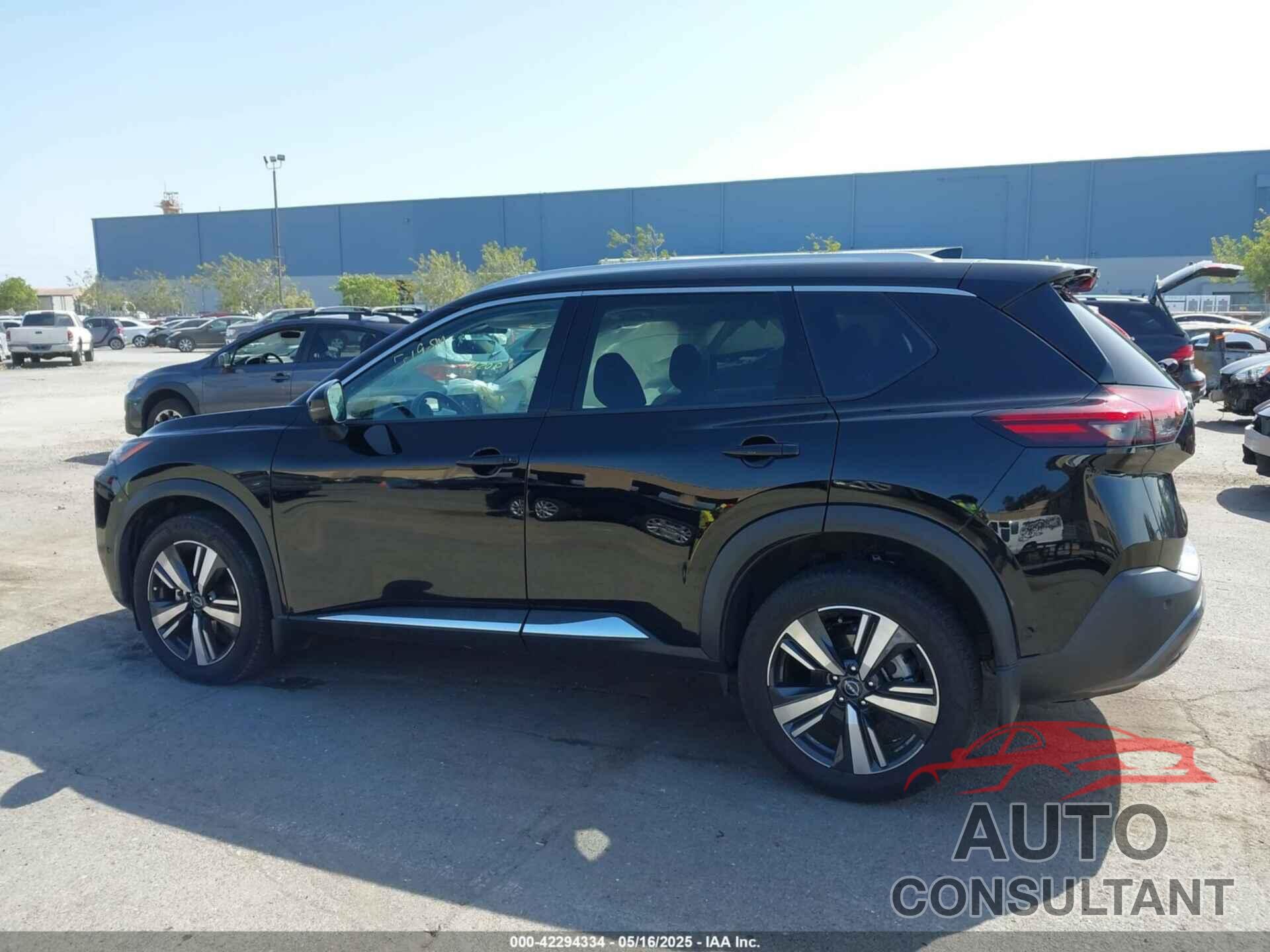 NISSAN ROGUE 2022 - 5N1BT3CA4NC695090