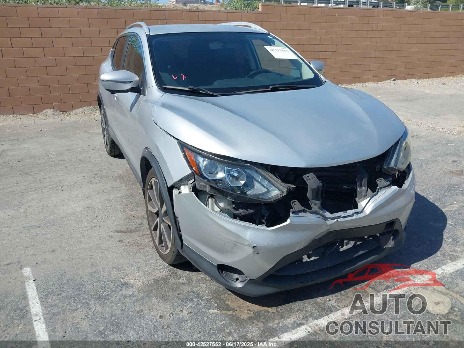NISSAN ROGUE SPORT 2017 - JN1BJ1CP3HW024759