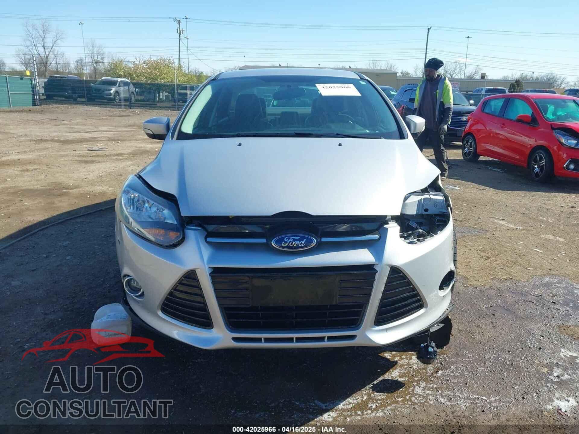 FORD FOCUS 2014 - 1FADP3J28EL354505