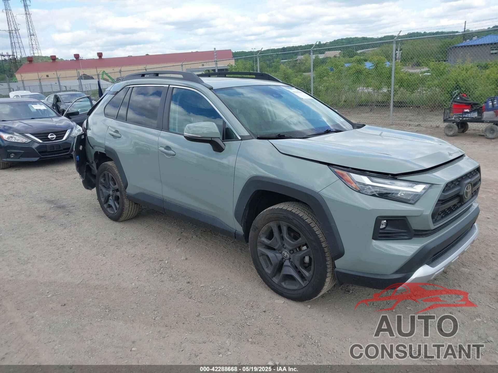 TOYOTA RAV4 2022 - 2T3J1RFV2NW267281