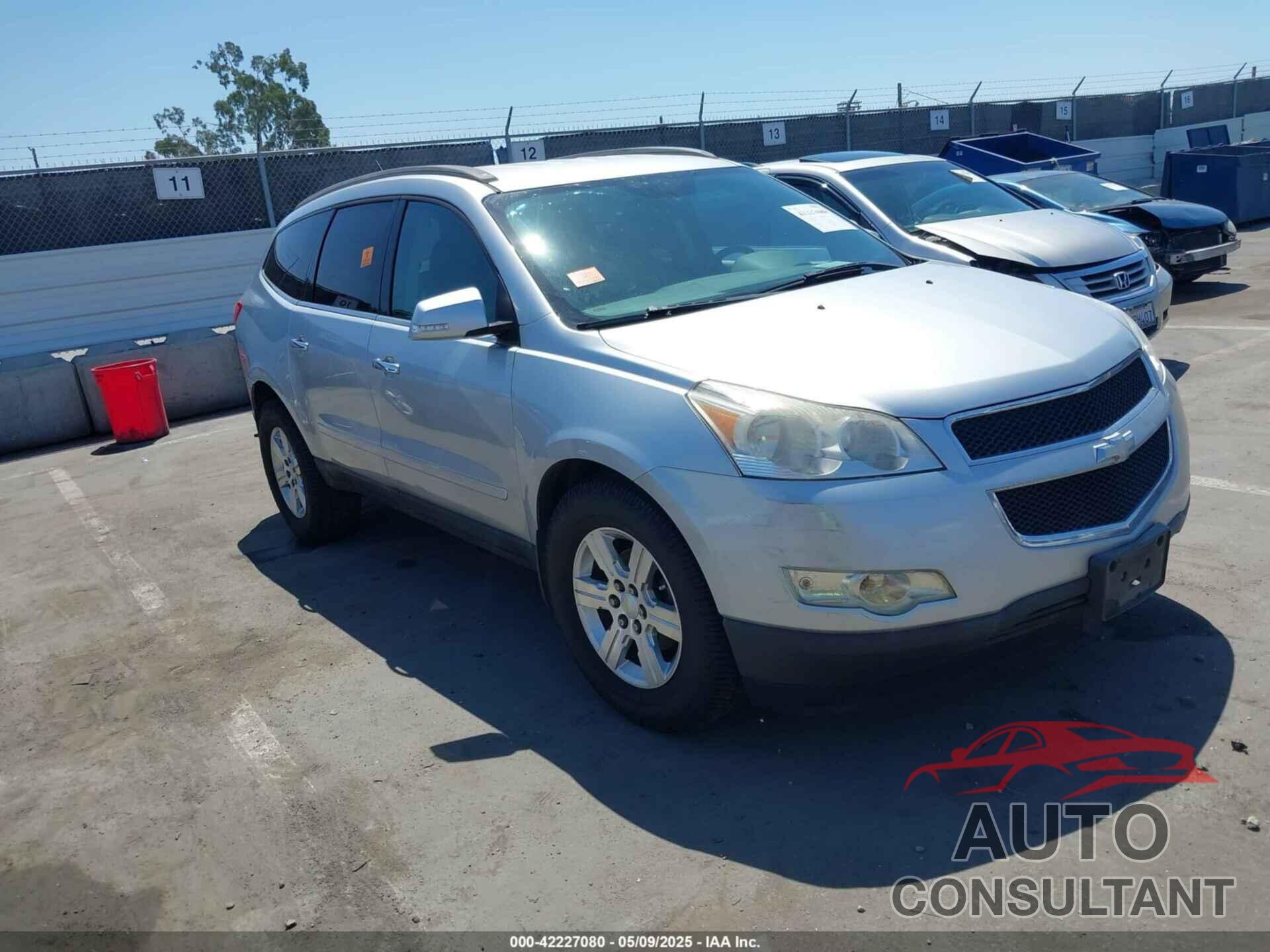 CHEVROLET TRAVERSE 2012 - 1GNKVGED0CJ261049
