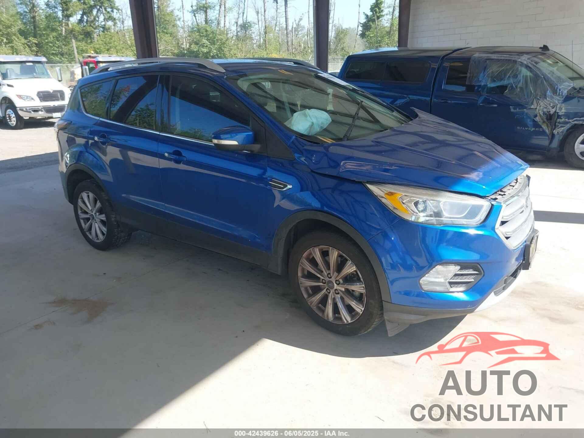FORD ESCAPE 2017 - 1FMCU9JD7HUC51931