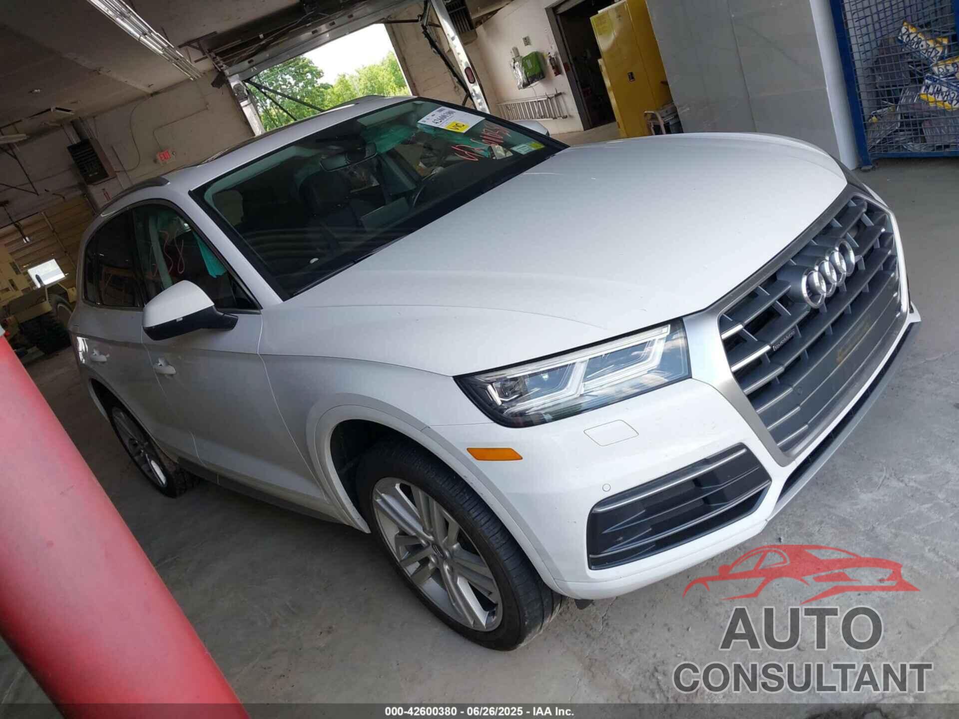 AUDI Q5 2018 - WA1BNAFY1J2207395