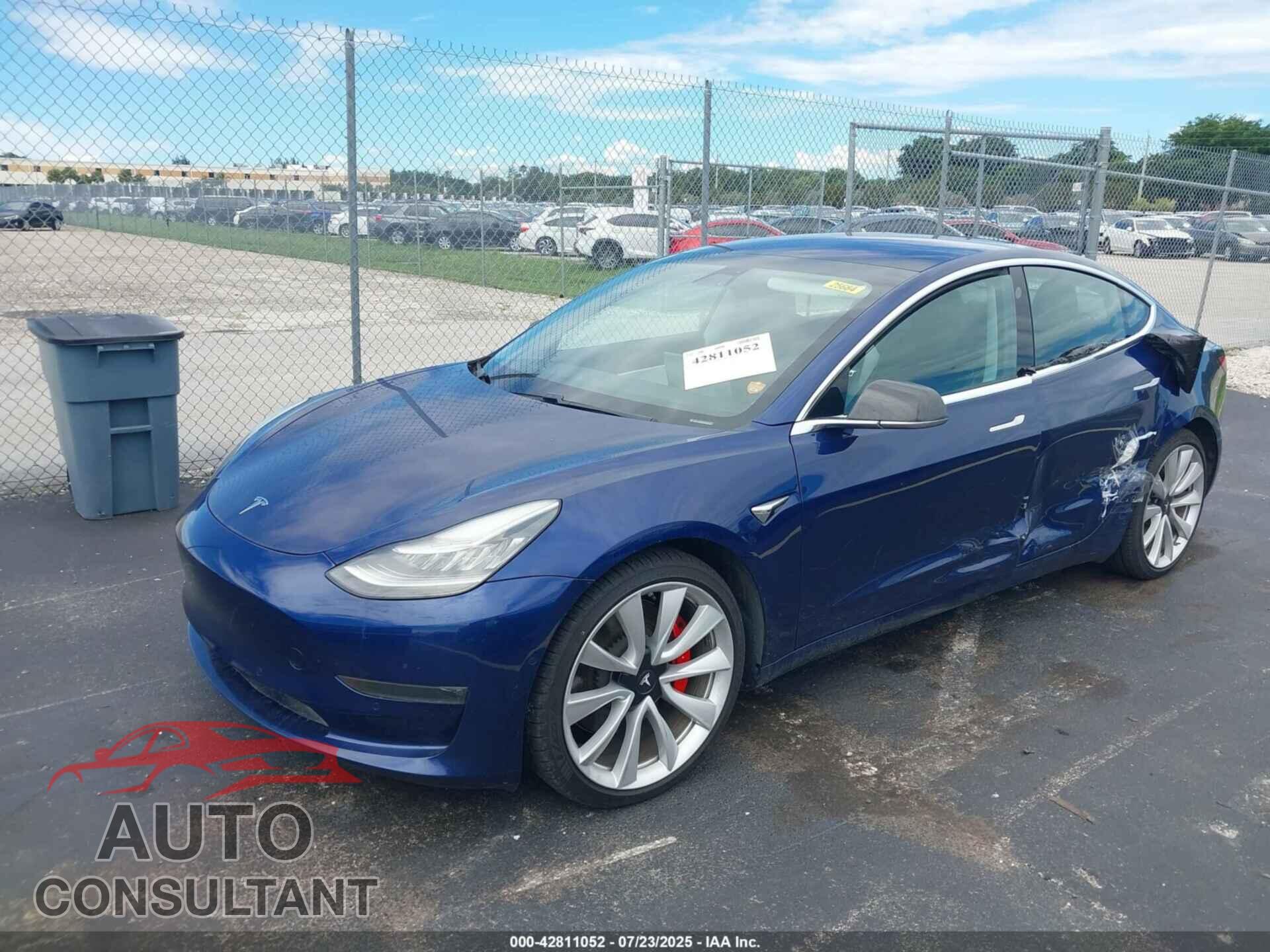 TESLA MODEL 3 2018 - 5YJ3E1EB5JF080784