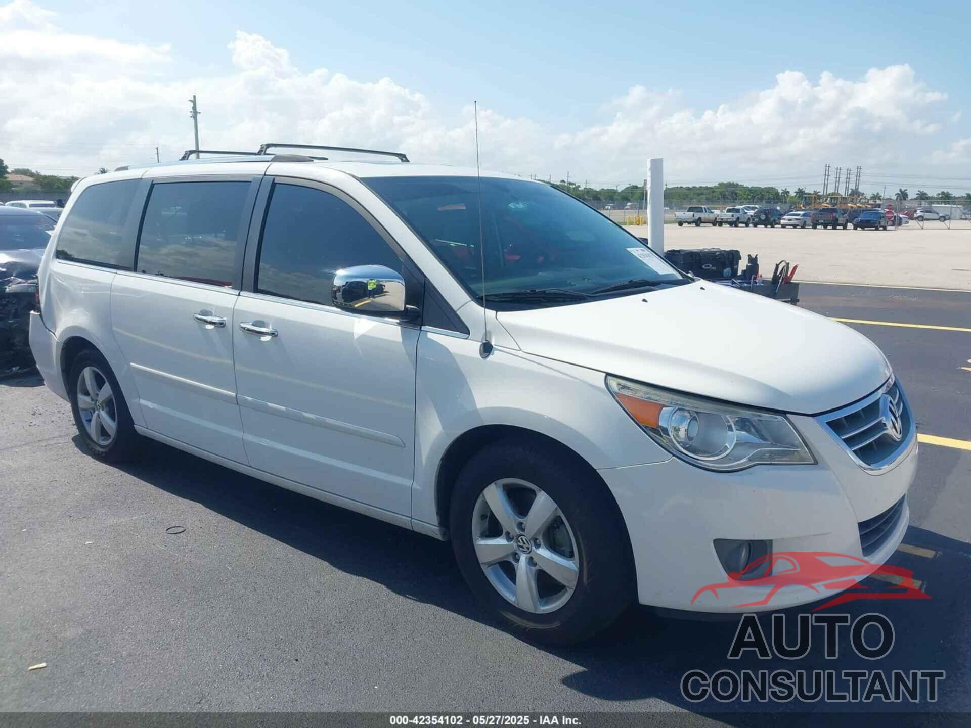 VOLKSWAGEN ROUTAN 2012 - 2C4RVADG2CR120642