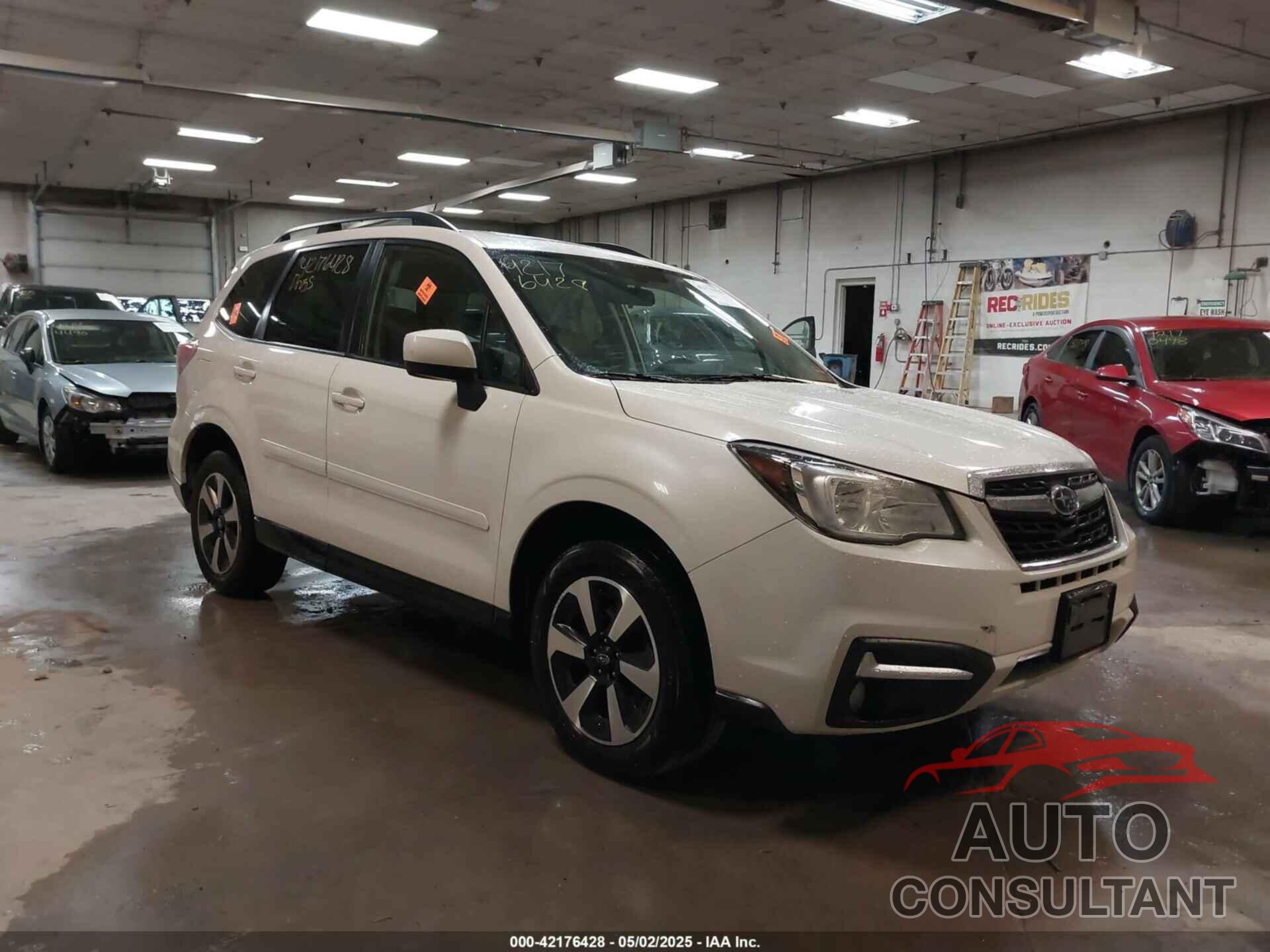 SUBARU FORESTER 2017 - JF2SJAEC4HH542876