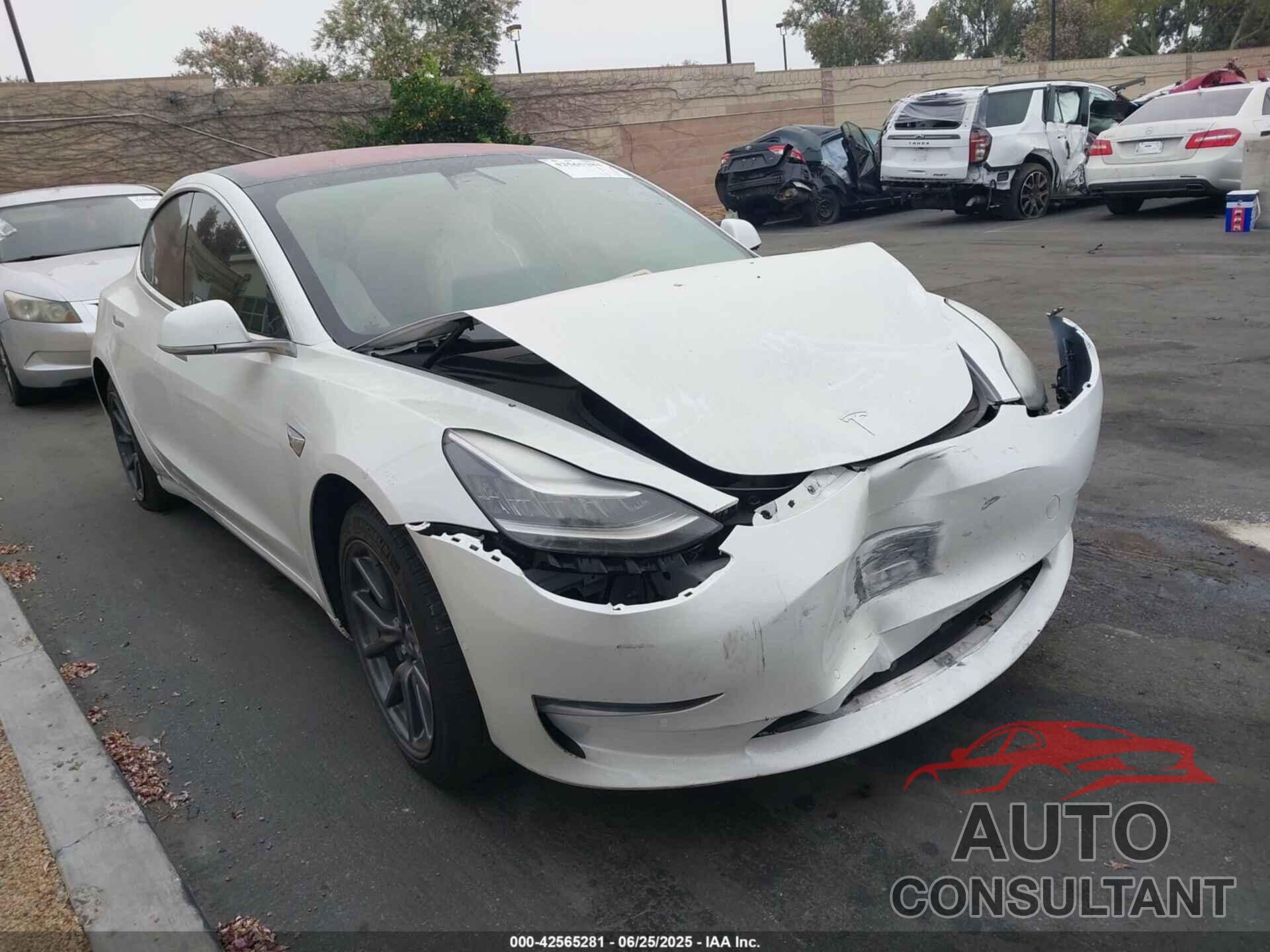 TESLA MODEL 3 2020 - 5YJ3E1EAXLF805144