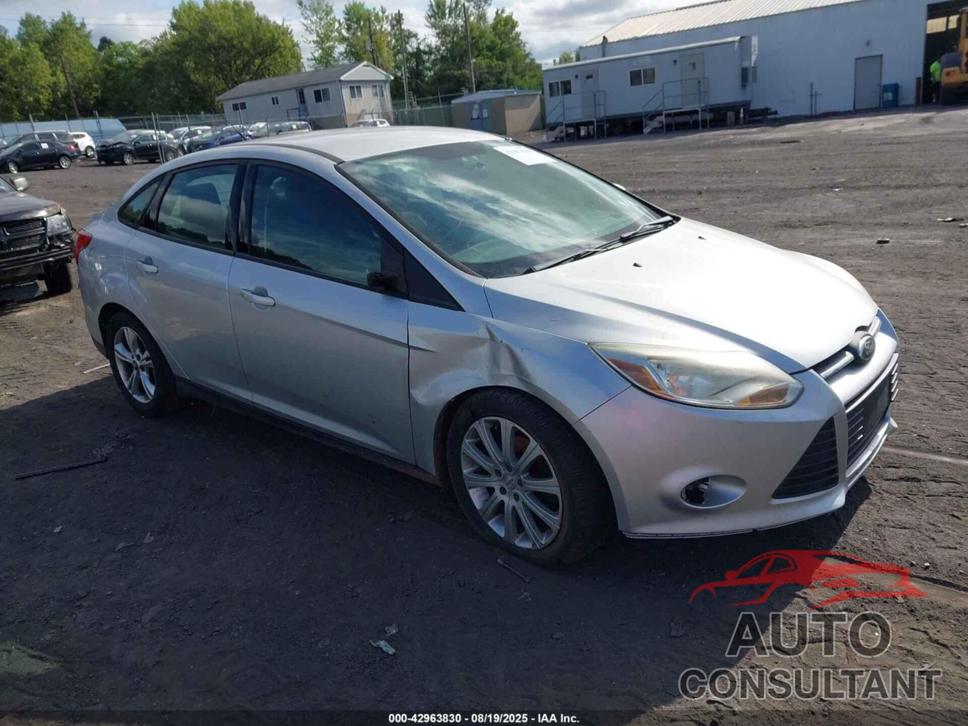 FORD FOCUS 2014 - 1FADP3F24EL106213