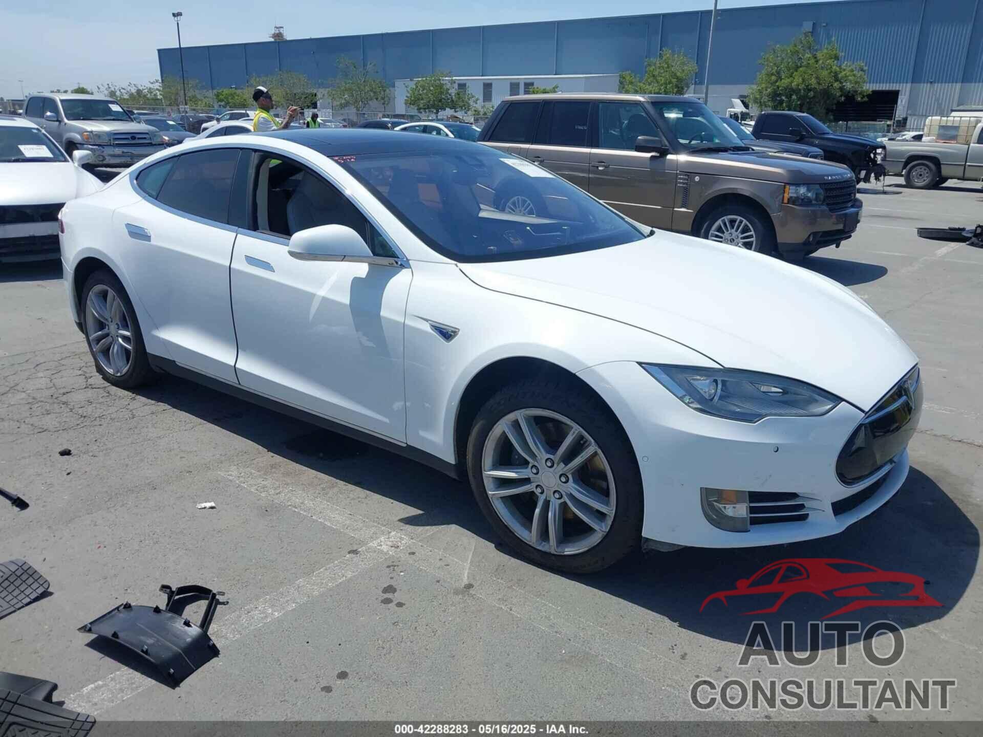TESLA MODEL S 2014 - 5YJSA1H10EFP54064