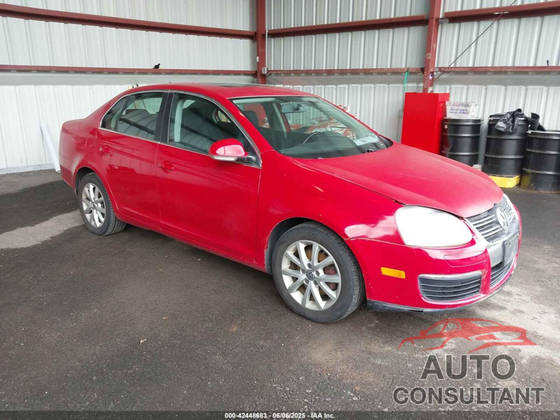 VOLKSWAGEN JETTA 2010 - 3VWRZ7AJ9AM035046