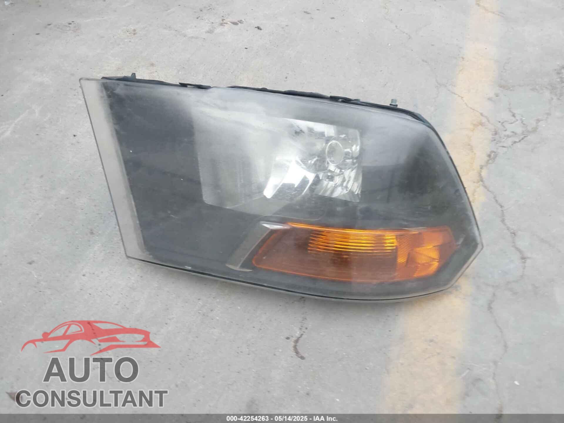 DODGE RAM 1500 2011 - 1D7RB1GP9BS673061