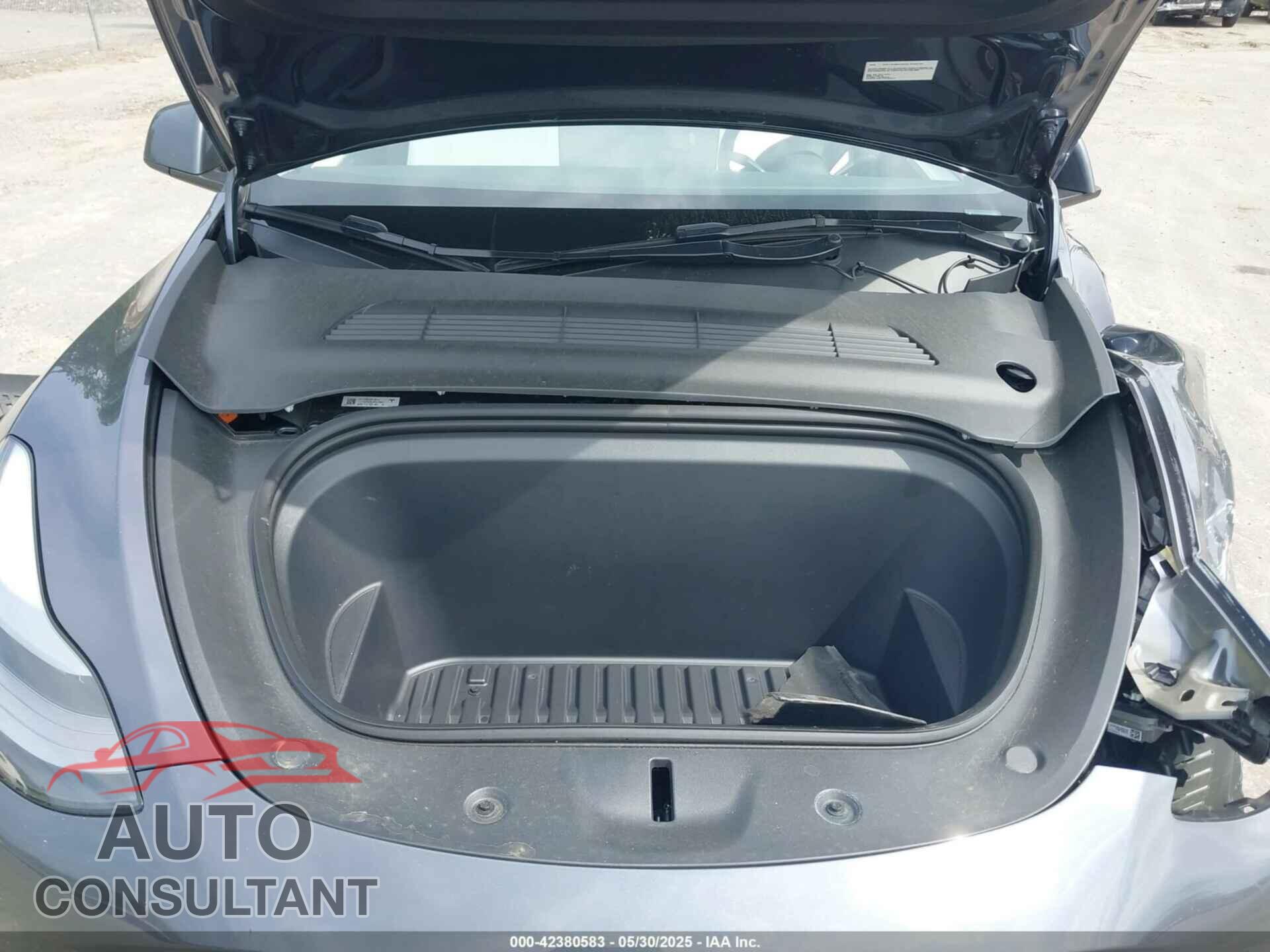 TESLA MODEL Y 2023 - 7SAYGAEEXPF856428
