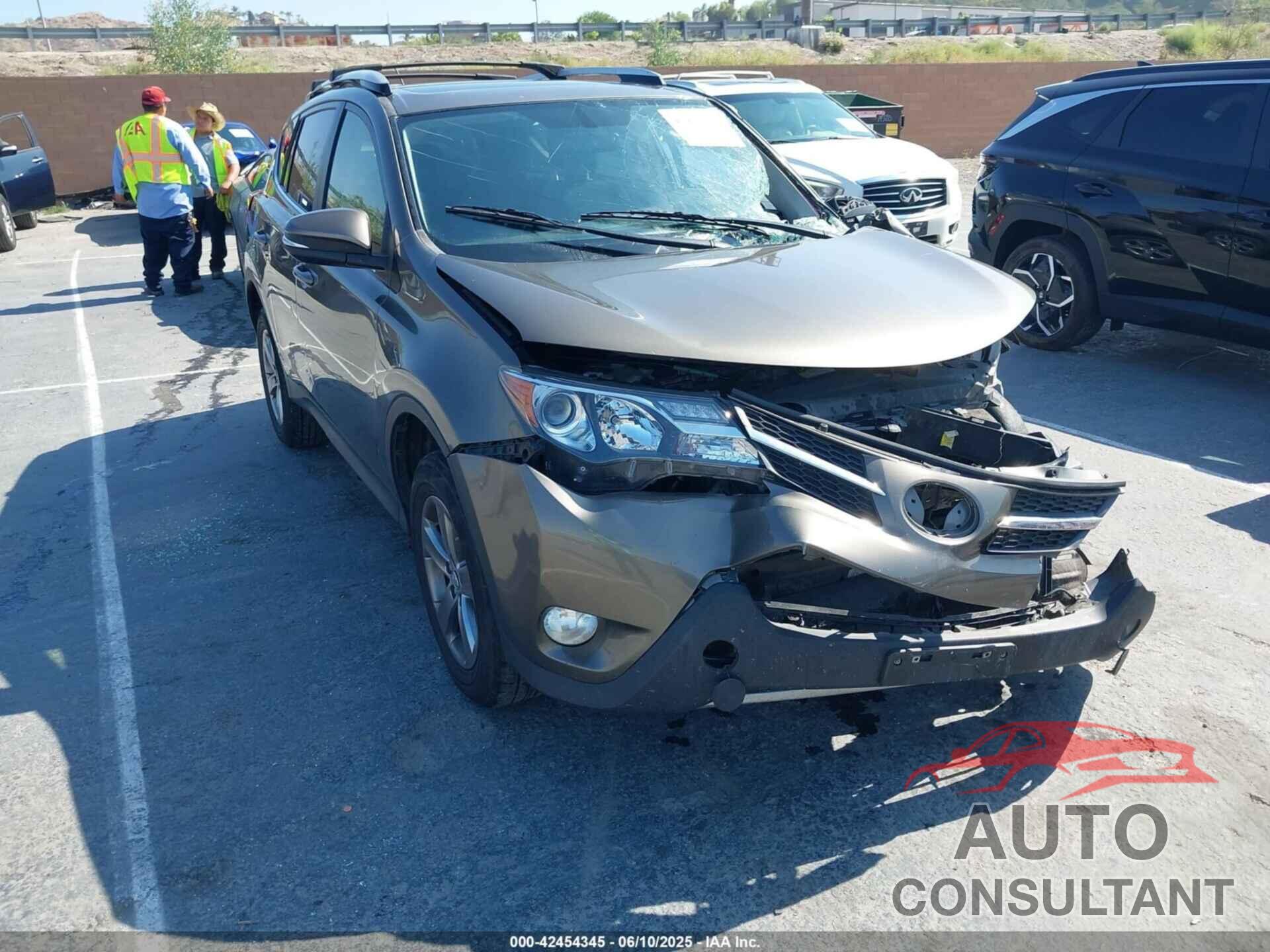 TOYOTA RAV4 2015 - JTMRFREVXFD162654