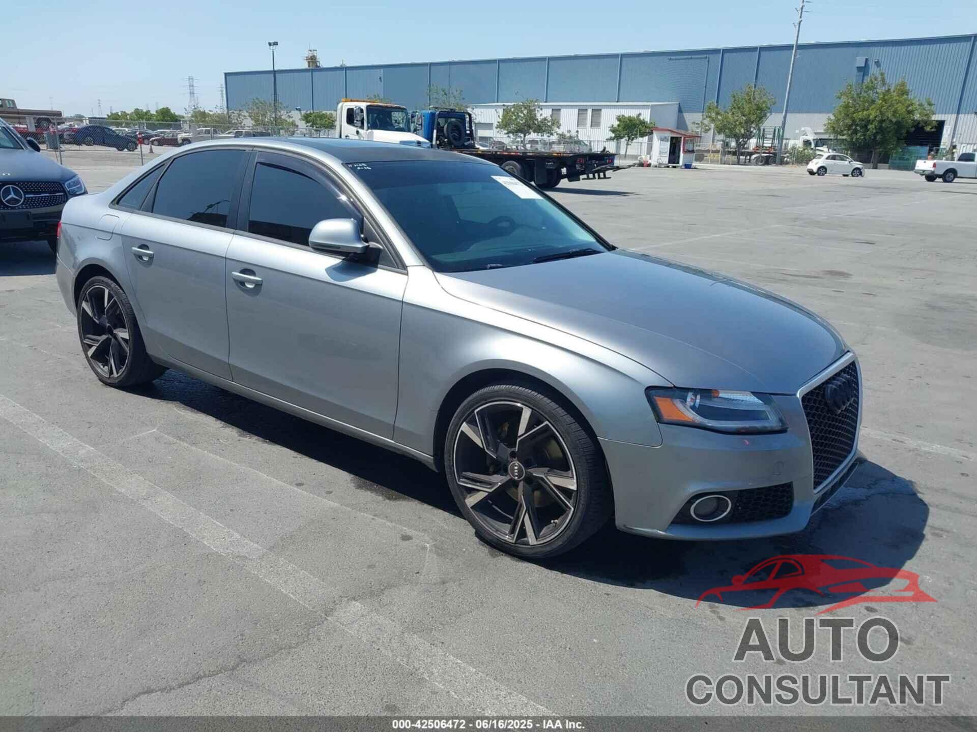 AUDI A4 2009 - WAULF78K29N038305