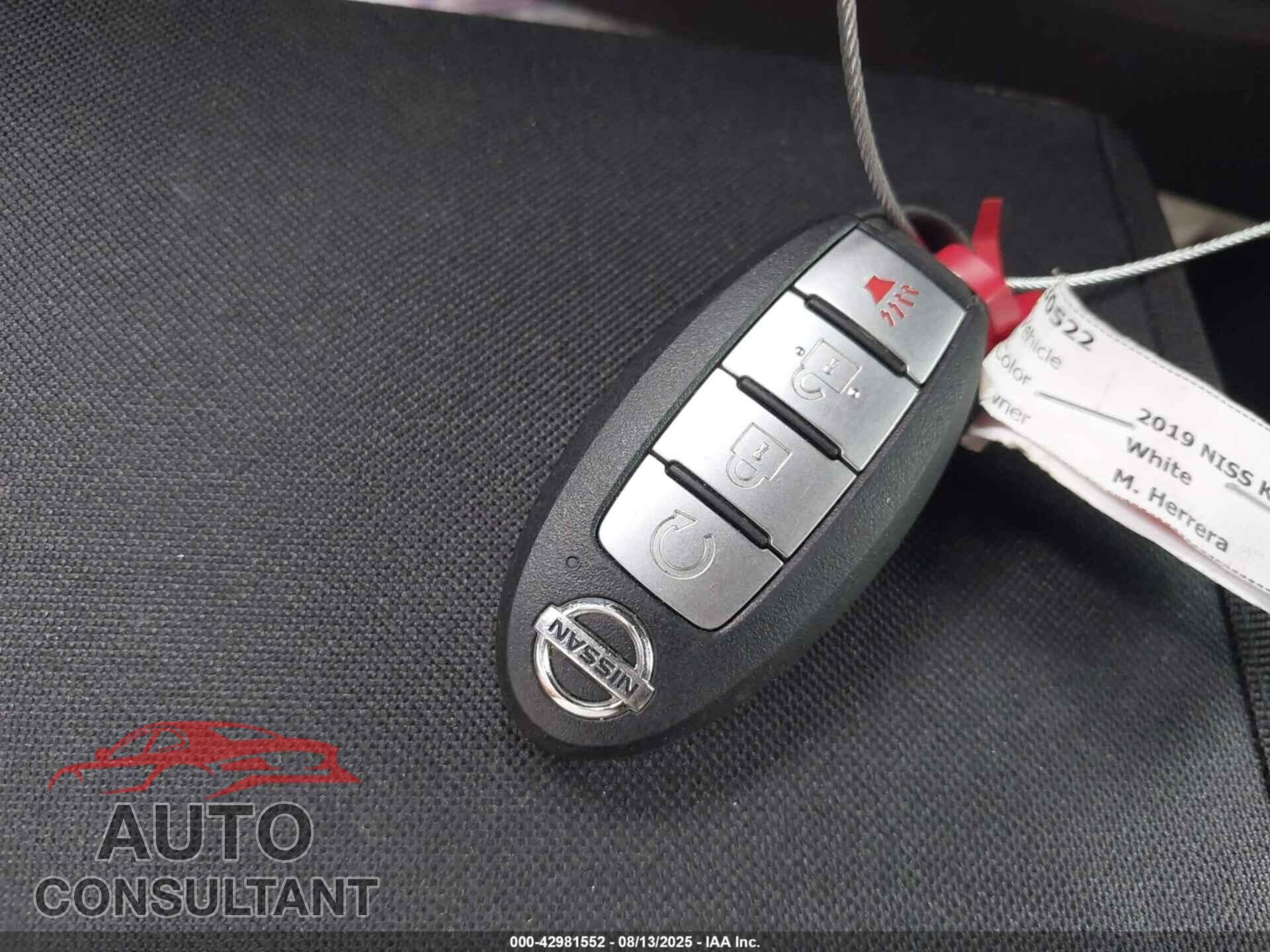 NISSAN KICKS 2019 - 3N1CP5CU3KL538351