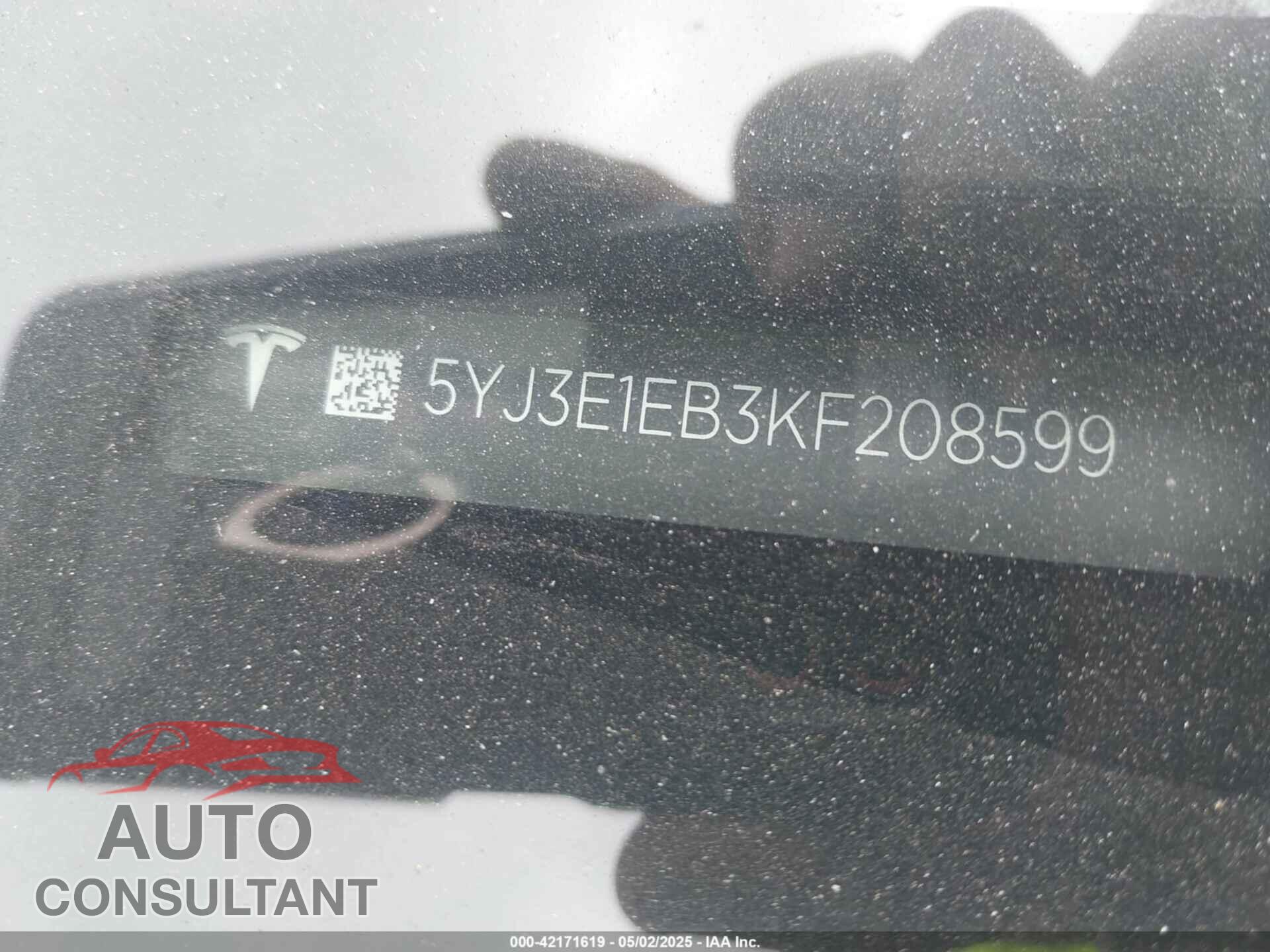 TESLA MODEL 3 2019 - 5YJ3E1EB3KF208599