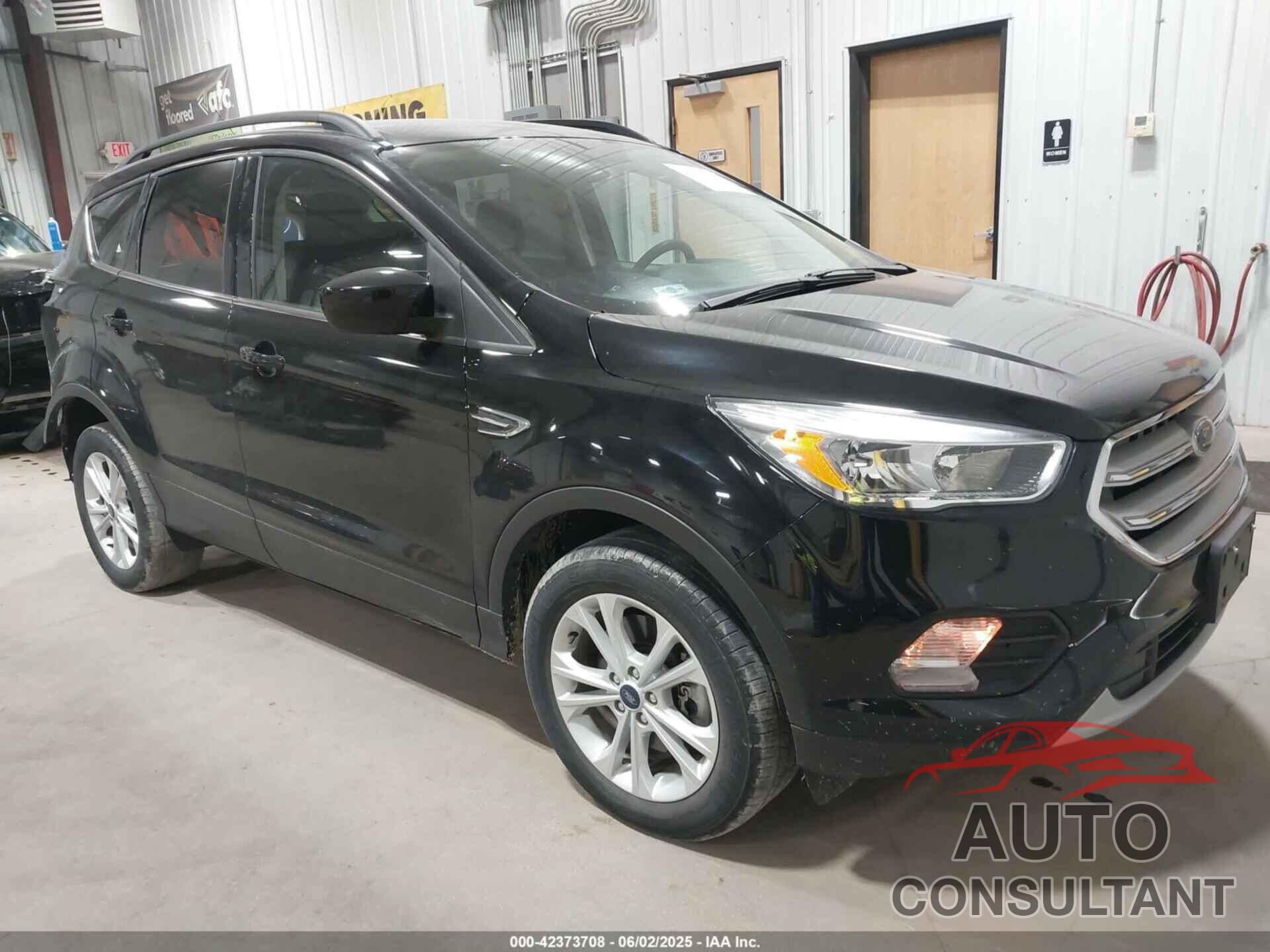 FORD ESCAPE 2018 - 1FMCU9GD1JUD21727