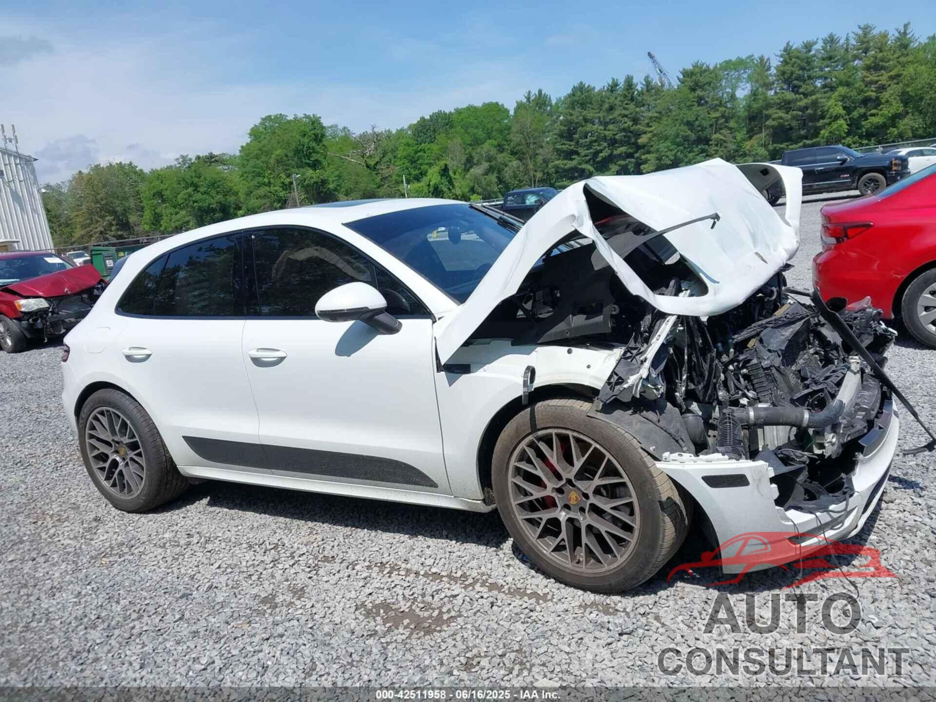 PORSCHE MACAN 2017 - WP1AG2A58HLB50100