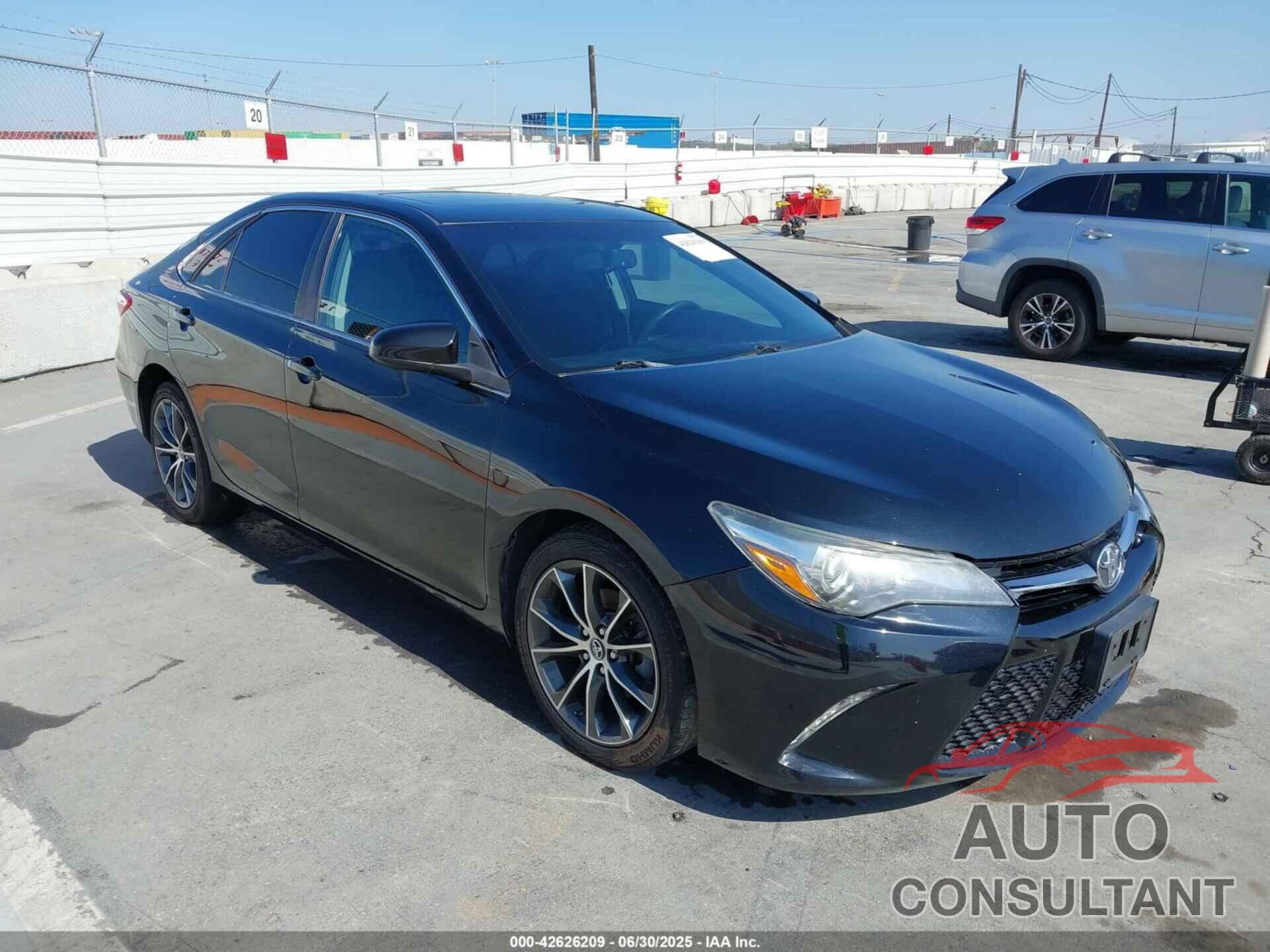 TOYOTA CAMRY 2017 - 4T1BF1FK8HU674970