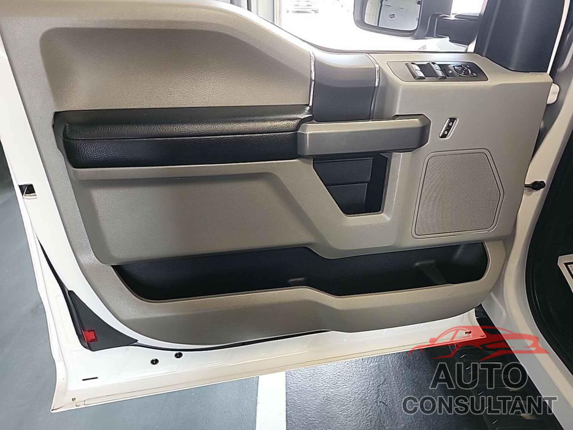FORD F150 2019 - 1FTEX1C44KKE10555