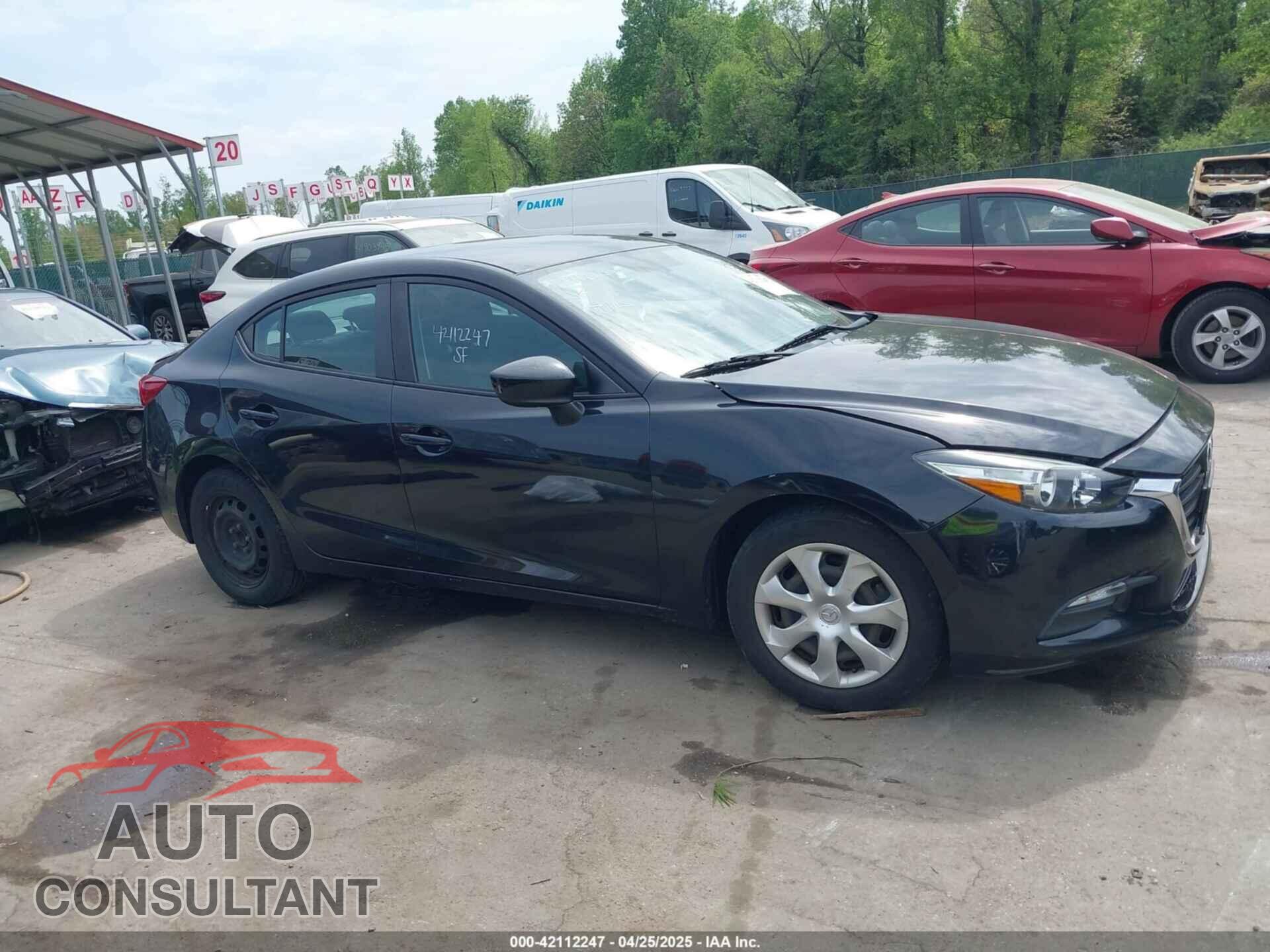 MAZDA MAZDA3 4-DOOR 2017 - 3MZBN1U75HM135424