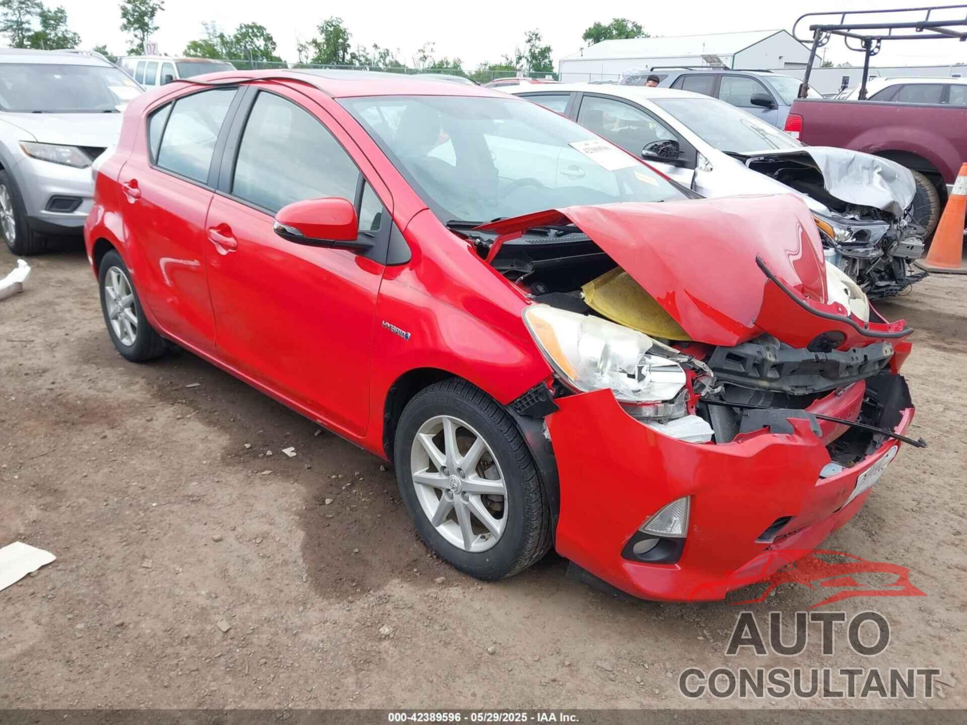 TOYOTA PRIUS C 2013 - JTDKDTB32D1044121