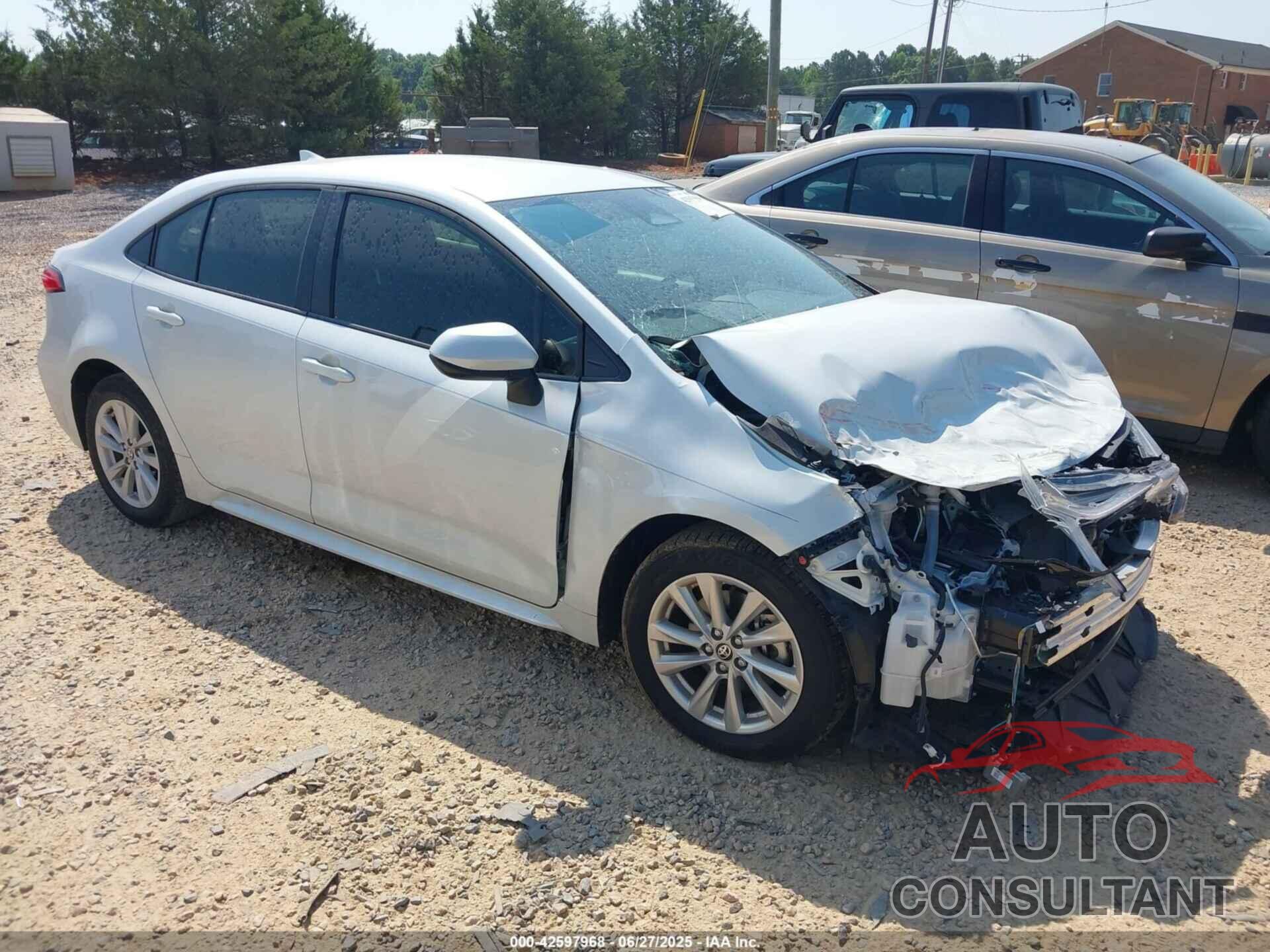 TOYOTA COROLLA 2024 - JTDBCMFE8R3045323