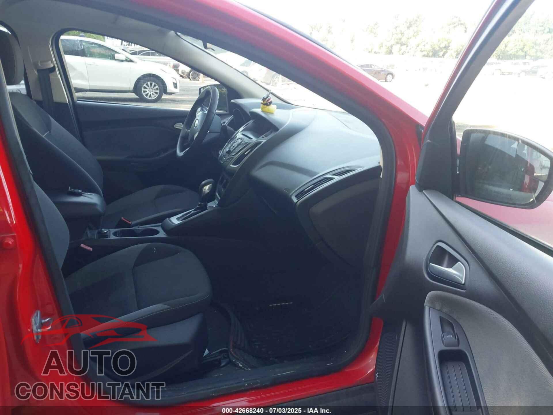 FORD FOCUS 2012 - 1FAHP3F24CL239326