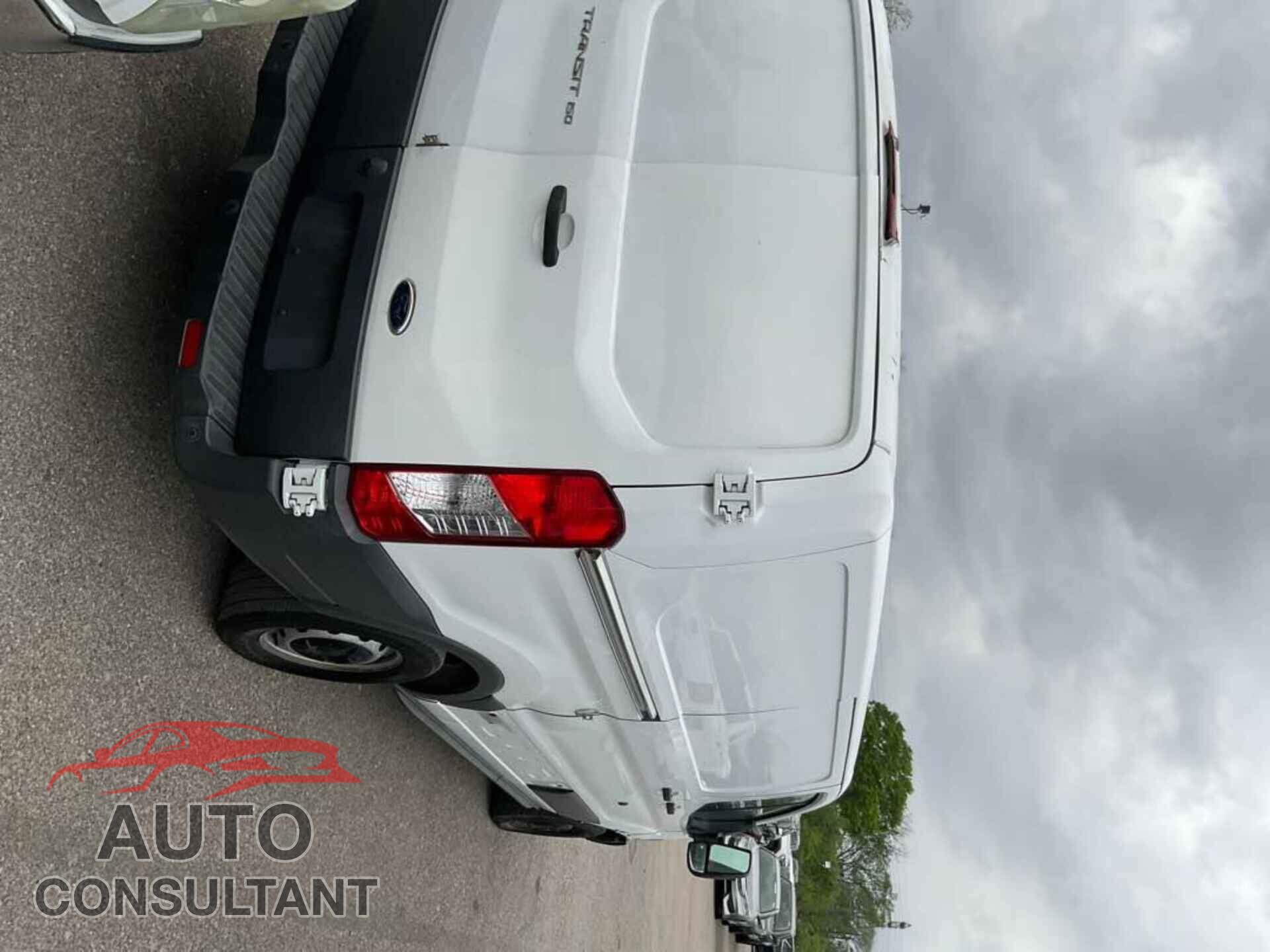 FORD TRANSIT 2015 - 1FTNE1YM7FKB30004