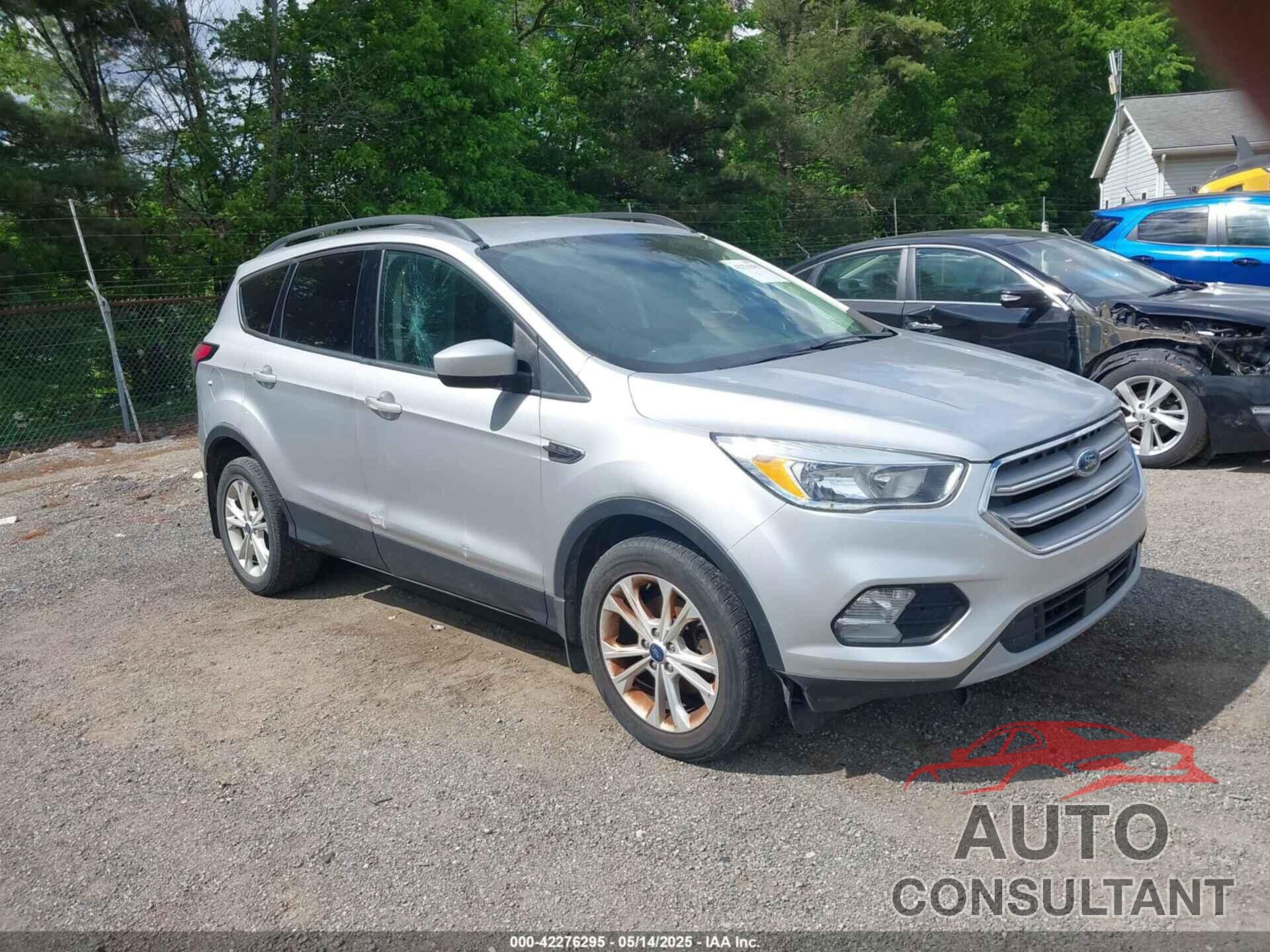 FORD ESCAPE 2018 - 1FMCU0GD5JUB85369