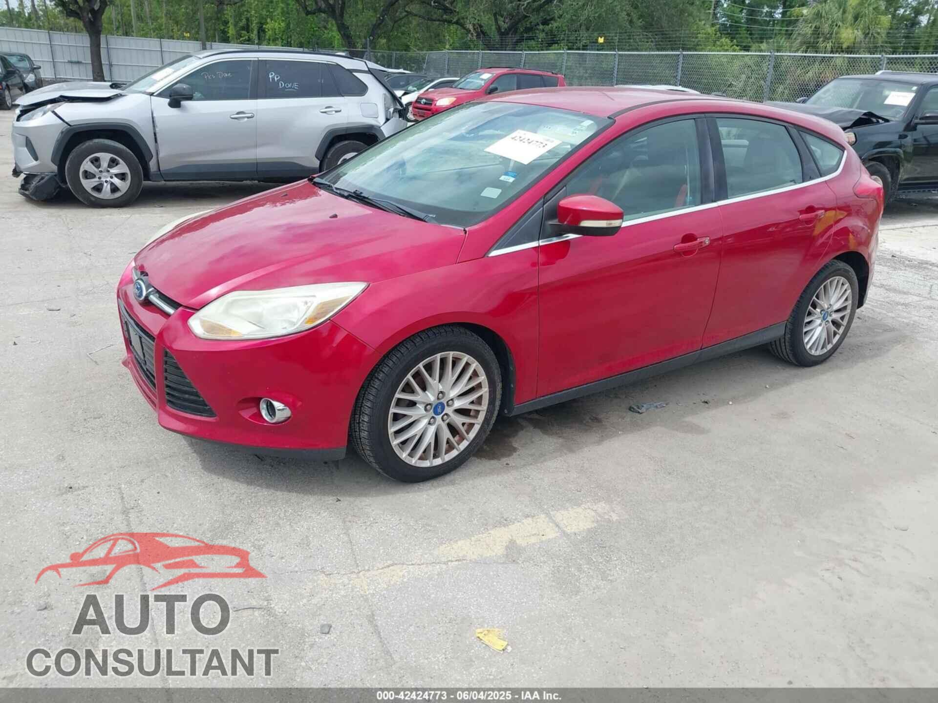FORD FOCUS 2012 - 1FAHP3M24CL242536