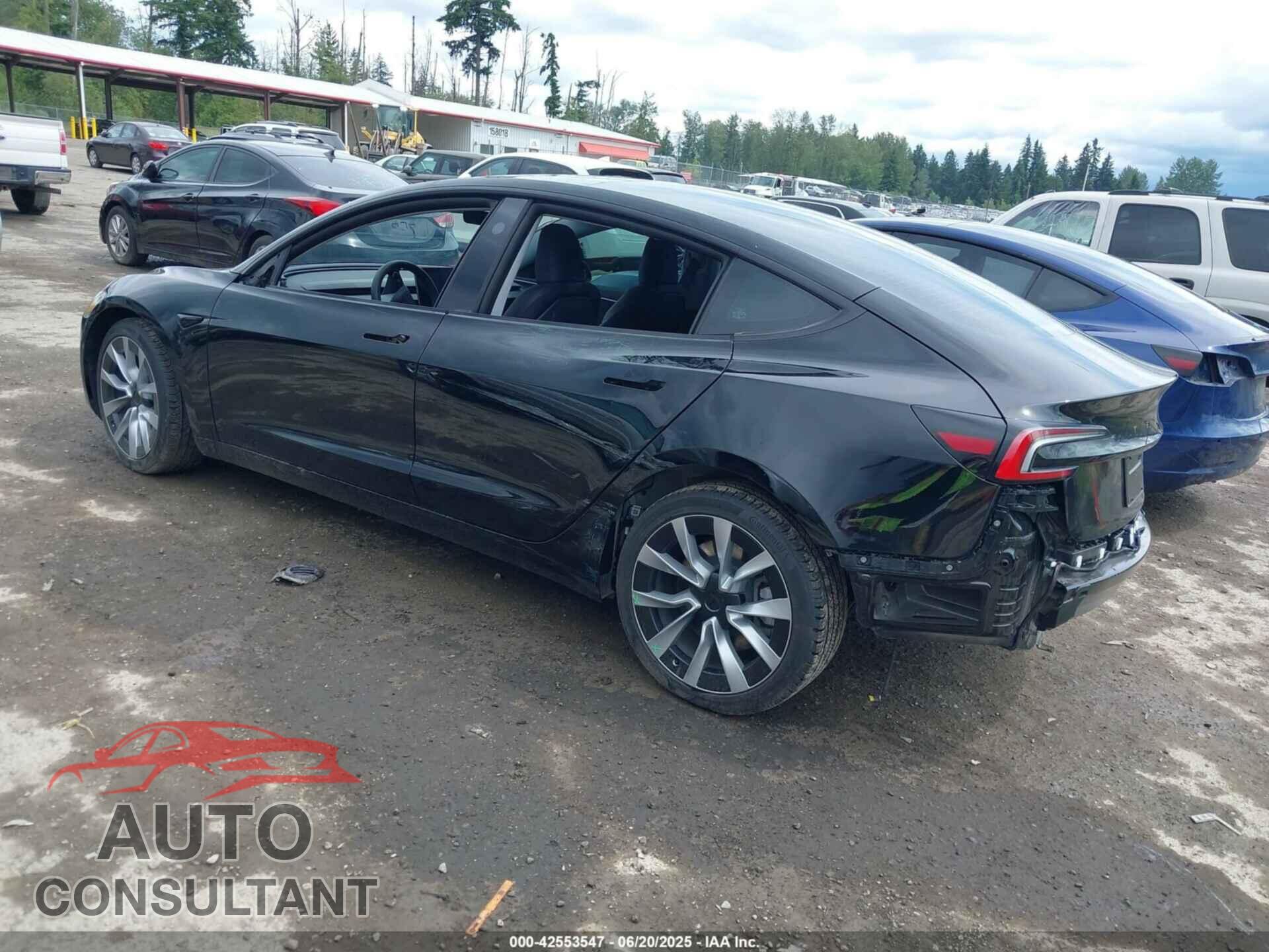 TESLA MODEL 3 2024 - 5YJ3E1EB6RF797223