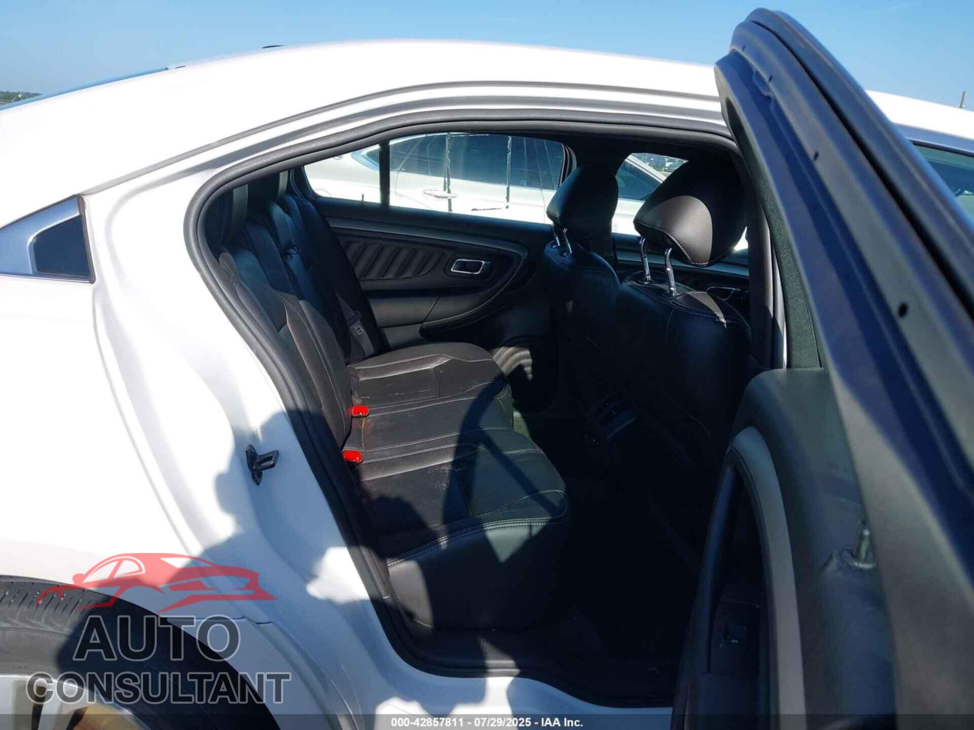 FORD TAURUS 2013 - 1FAHP2E92DG214928
