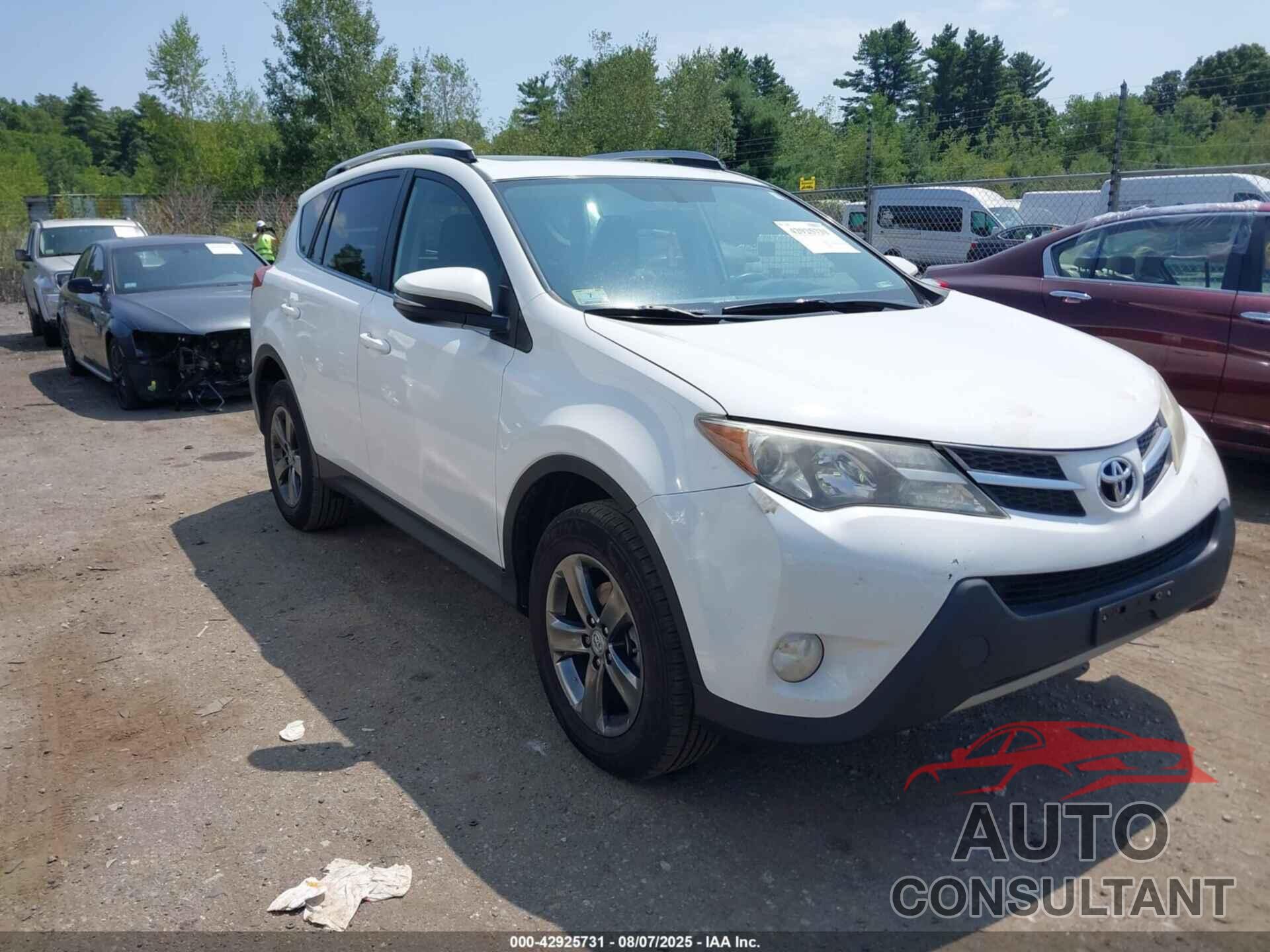 TOYOTA RAV4 2015 - JTMRFREV0FD166230