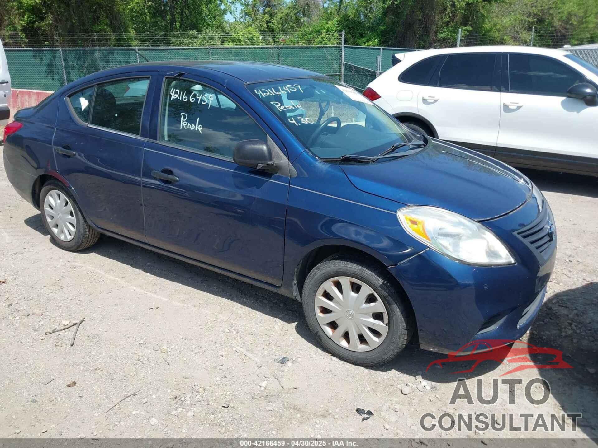 NISSAN VERSA 2012 - 3N1CN7AP6CL899654