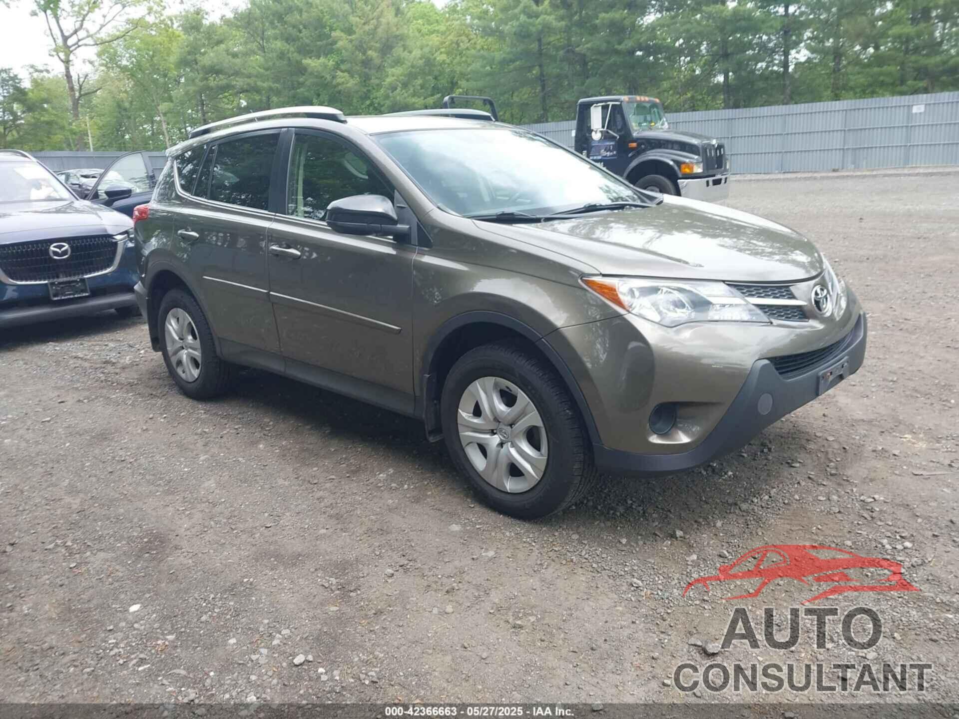 TOYOTA RAV4 2015 - JTMBFREV4FD147875