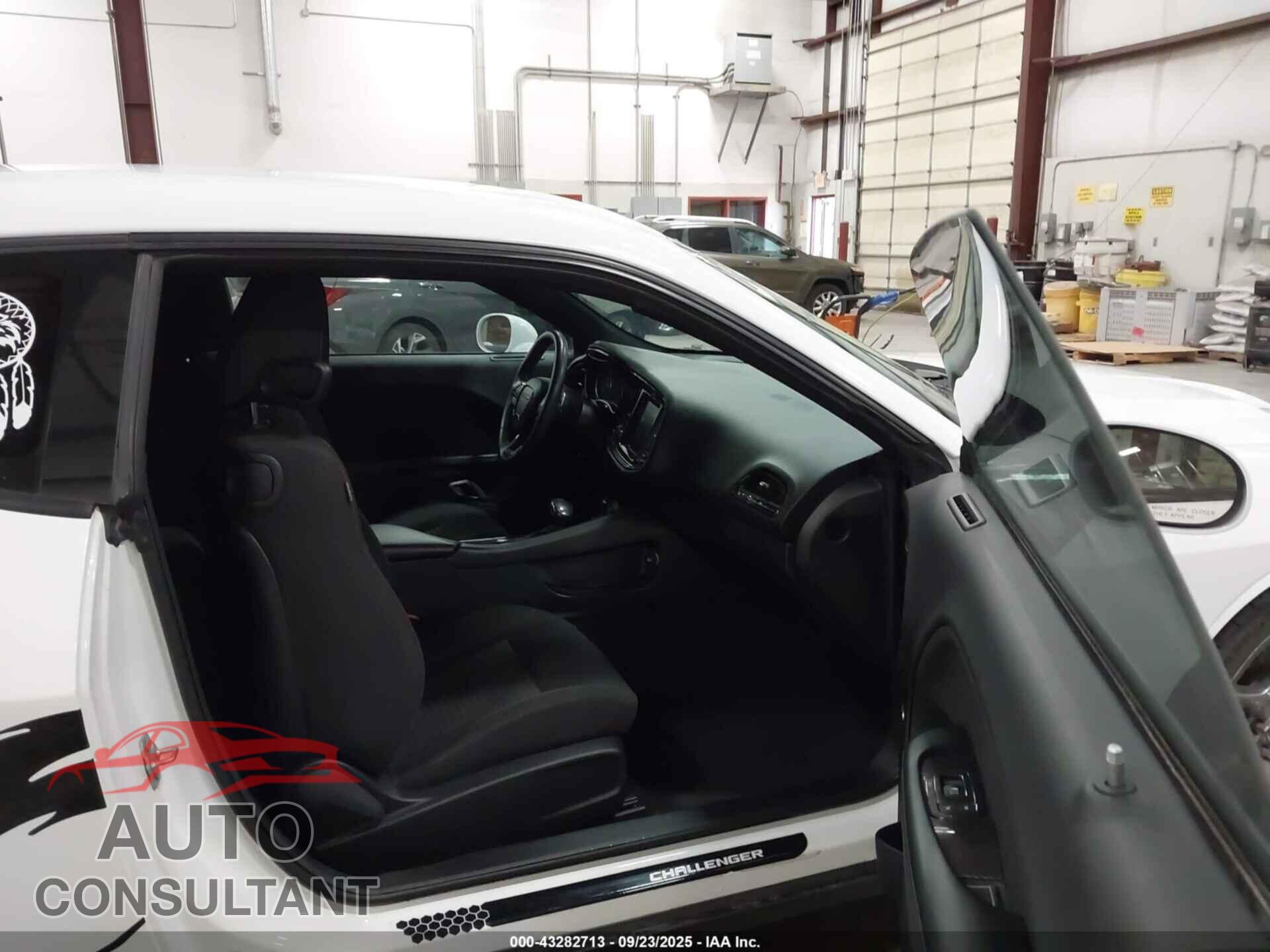 DODGE CHALLENGER 2015 - 2C3CDZAG4FH823606