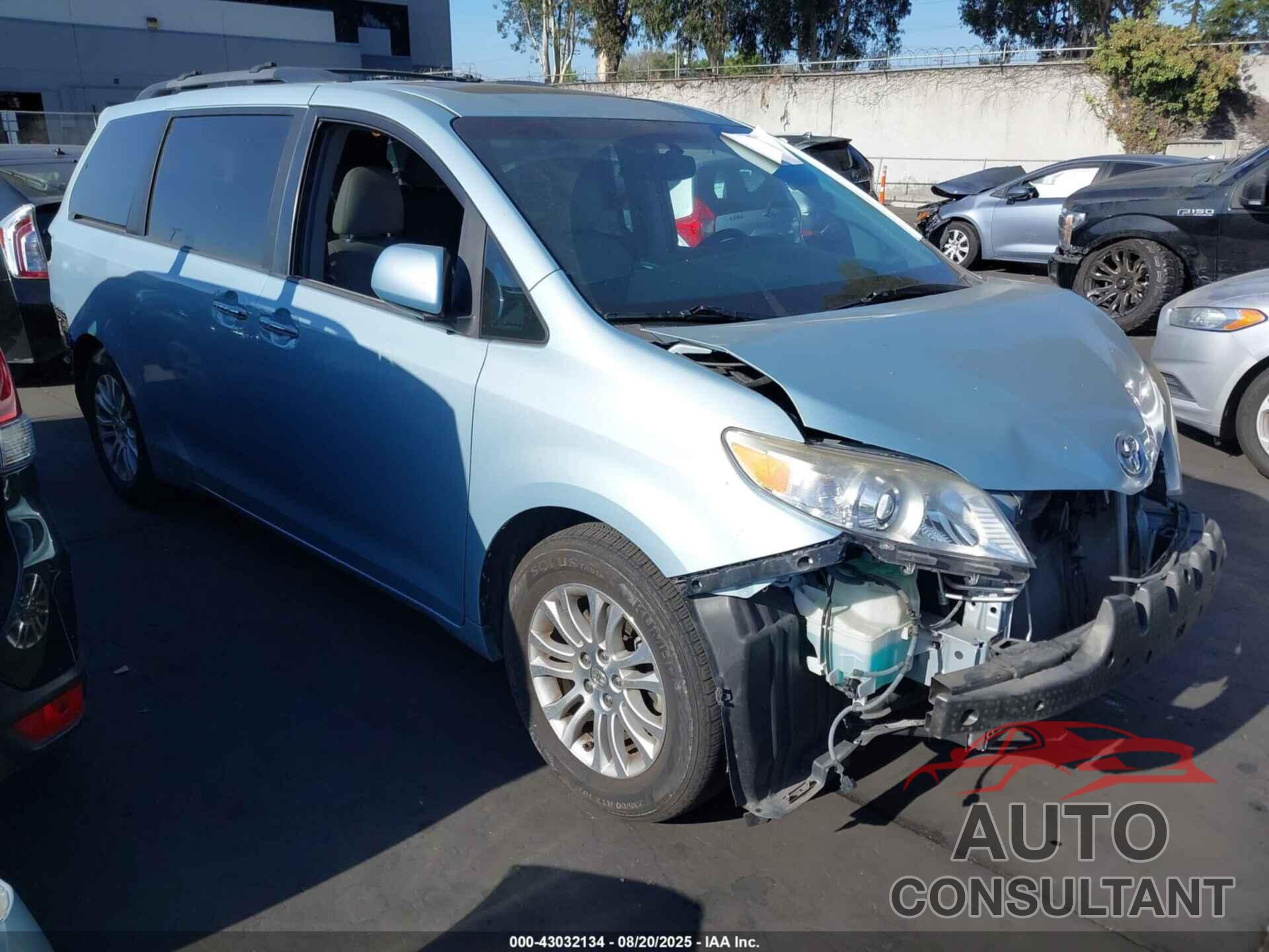 TOYOTA SIENNA 2015 - 5TDYK3DC6FS553342