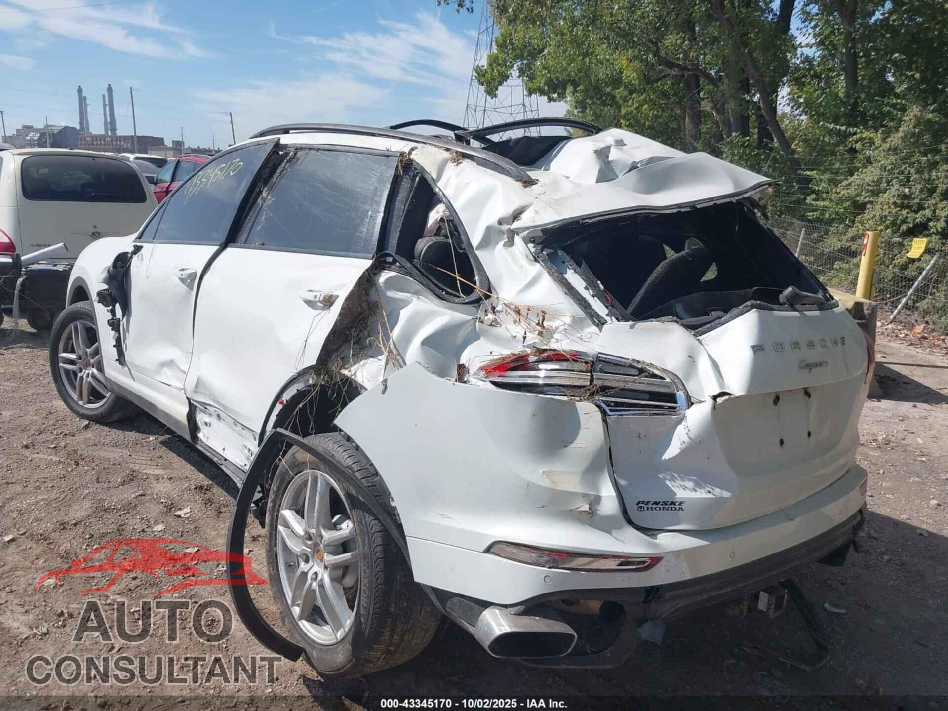 PORSCHE CAYENNE 2016 - WP1AA2A2XGLA08207