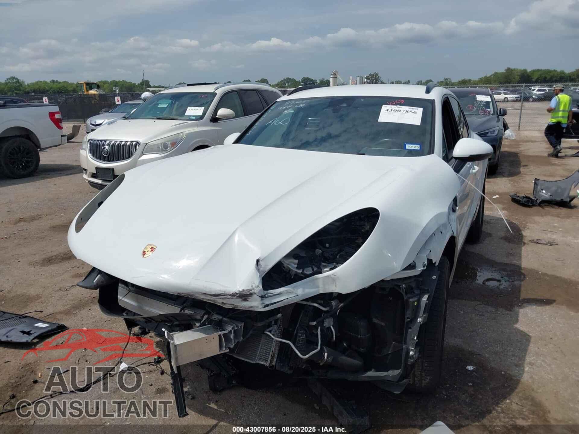 PORSCHE MACAN 2018 - WP1AA2A53JLB09882
