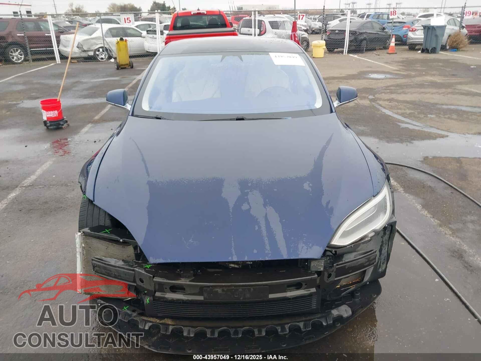 TESLA MODEL S 2017 - 5YJSA1E4XHF227541